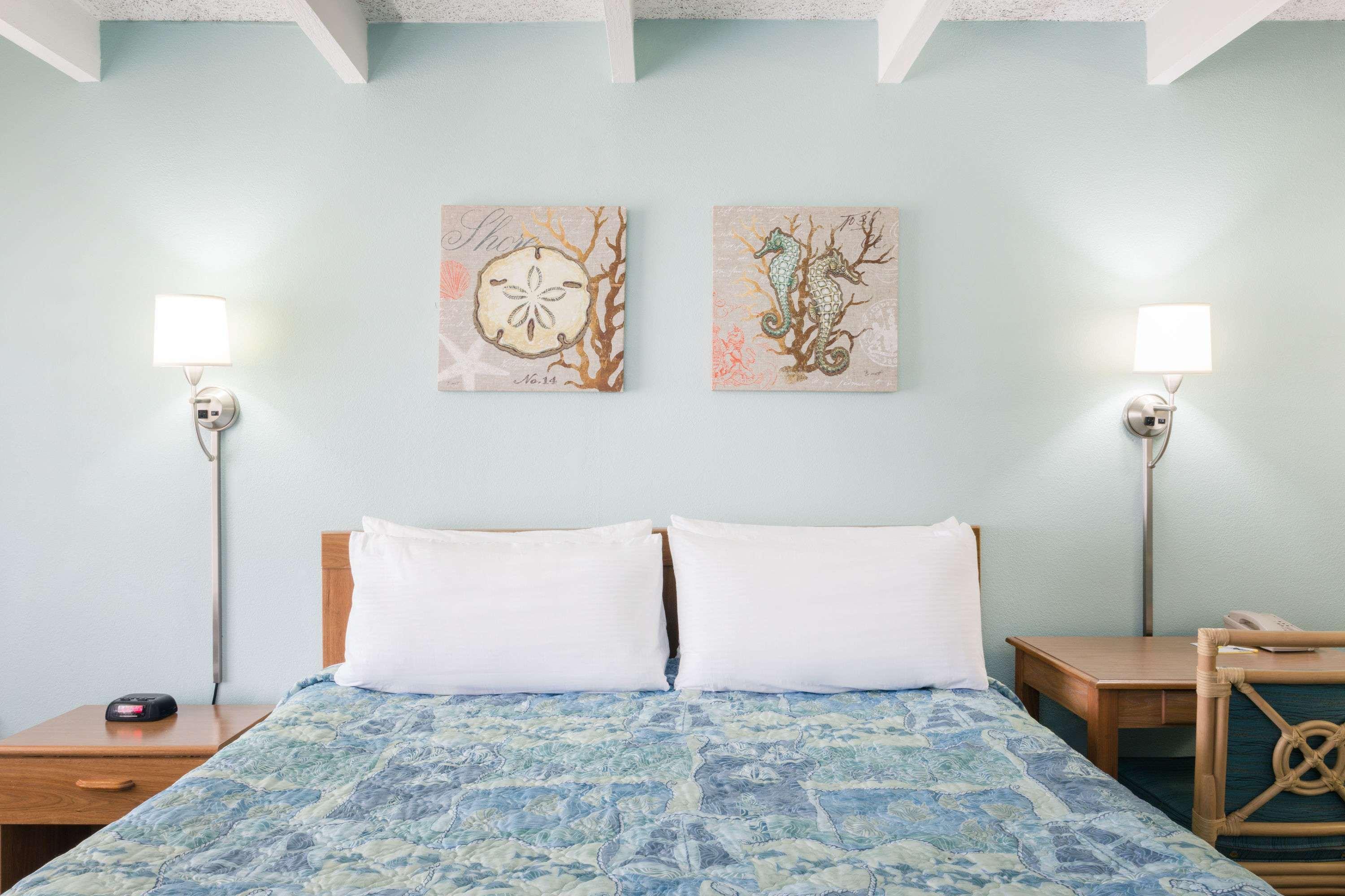 Quadruple Two Double Beds