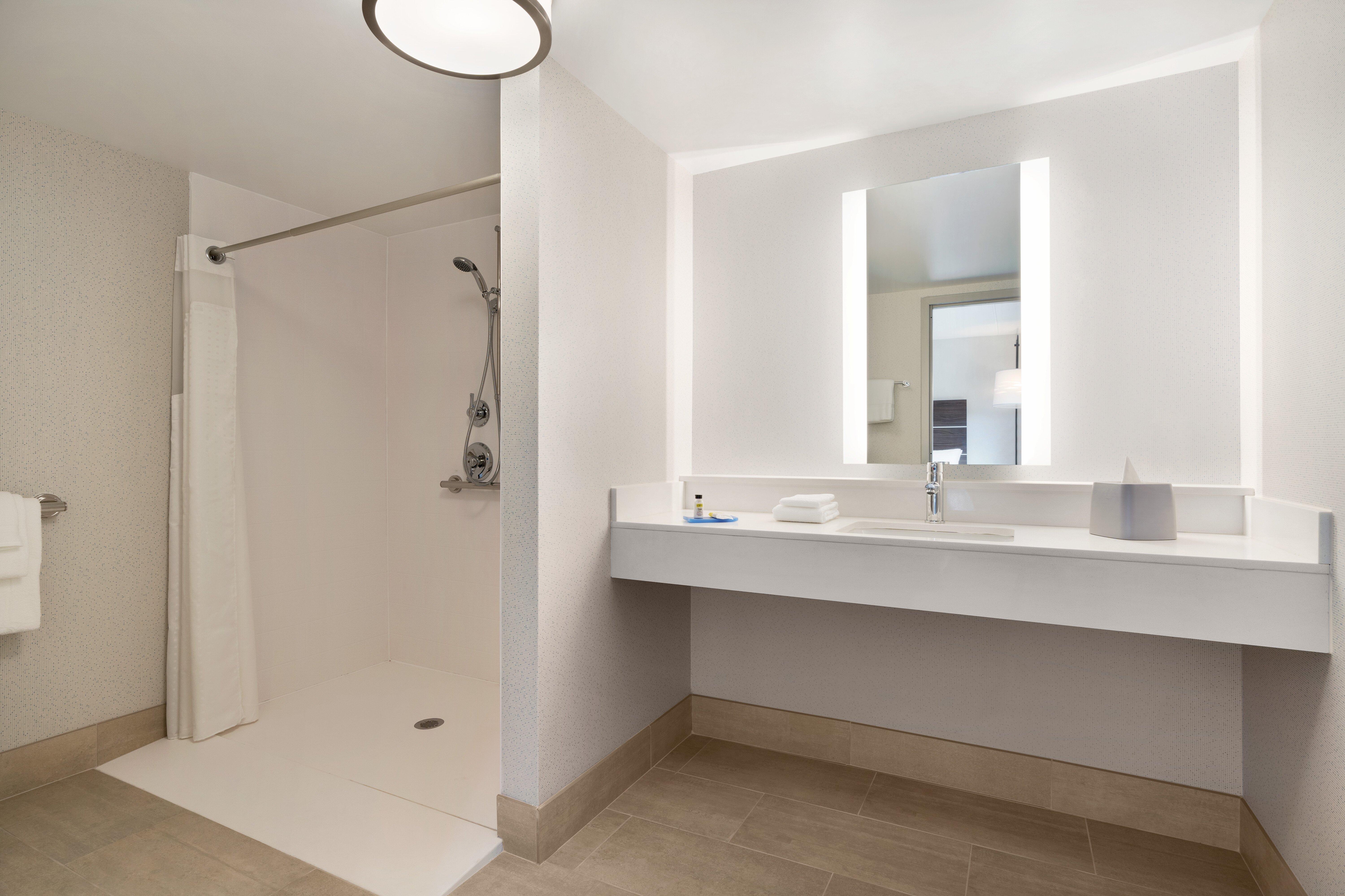 Room Accessible-two Queen Beds