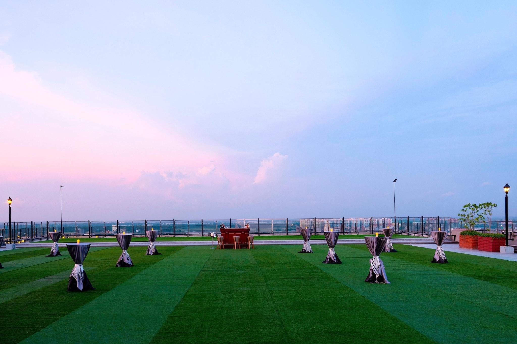 Junior Suite King Bed One Bedroom 
