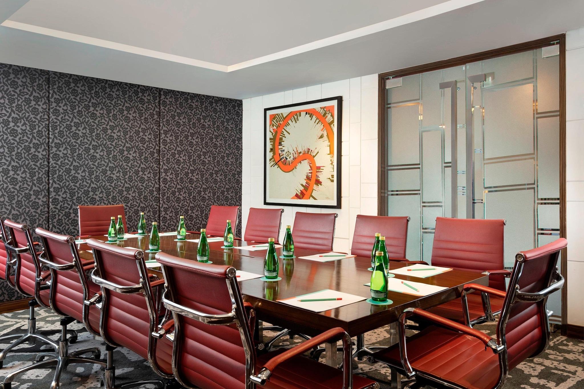 Junior Suite King Bed One Bedroom 