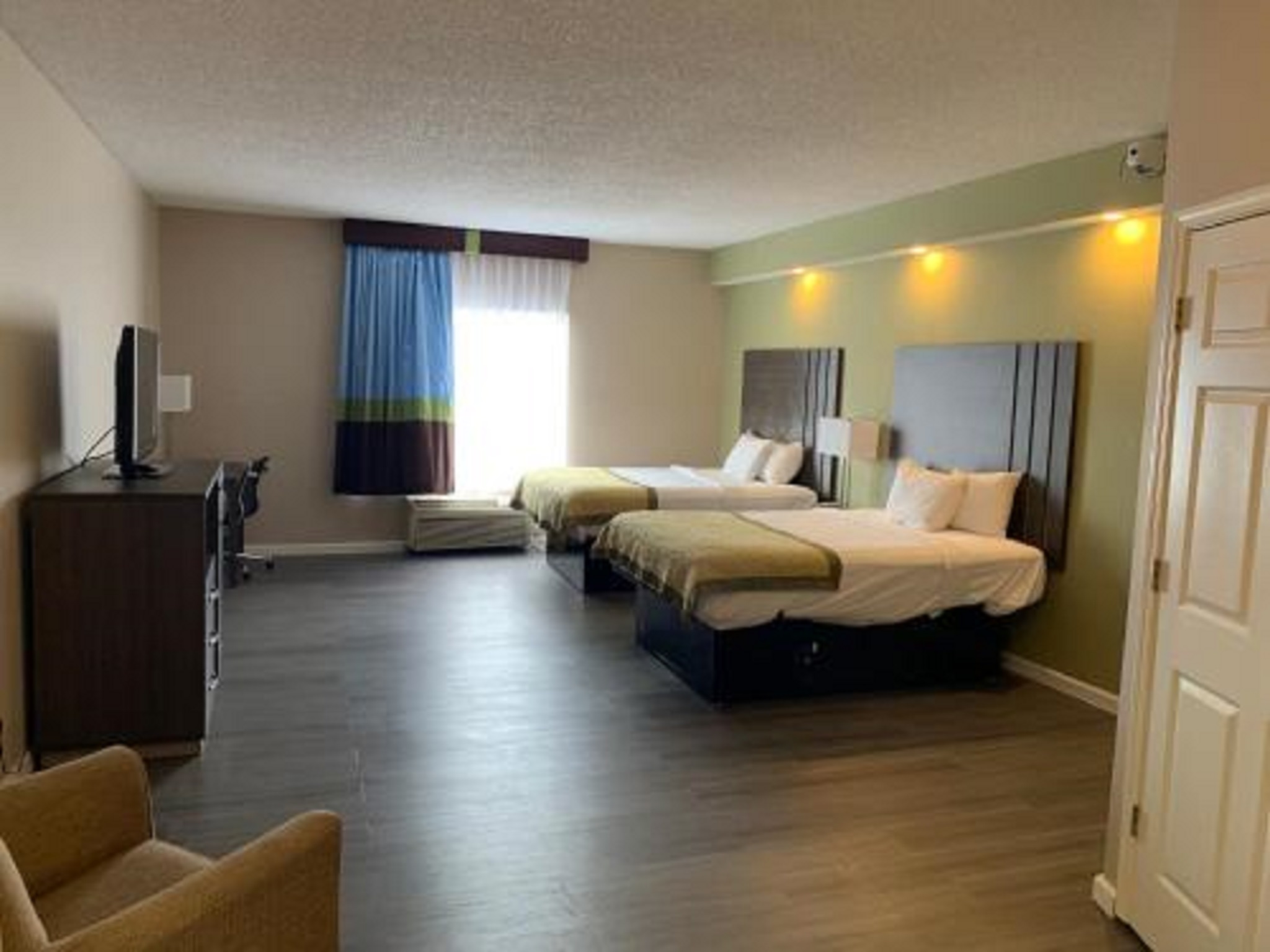 Room Deluxe Two Queen Beds