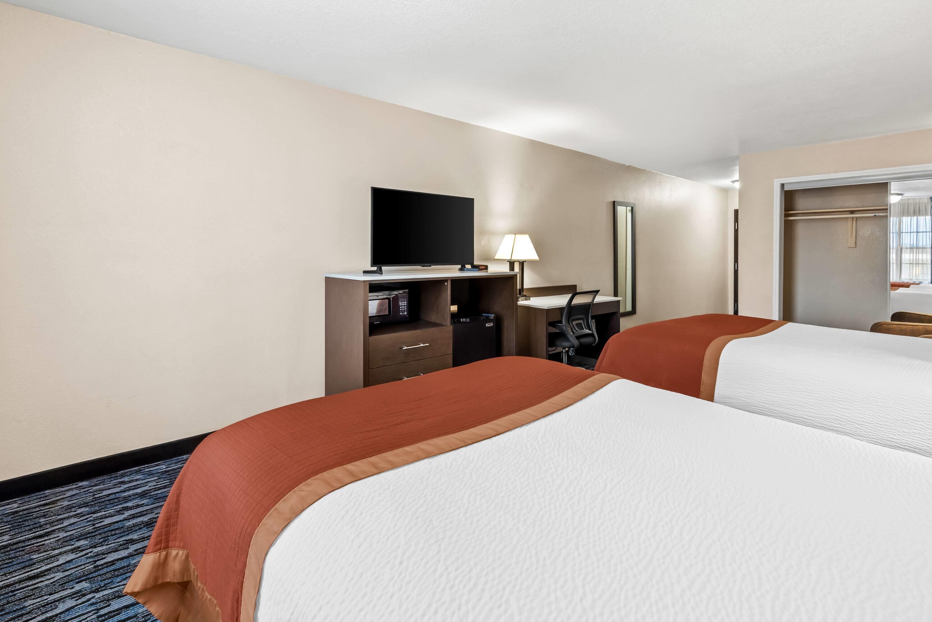 Quadruple Two Double Beds