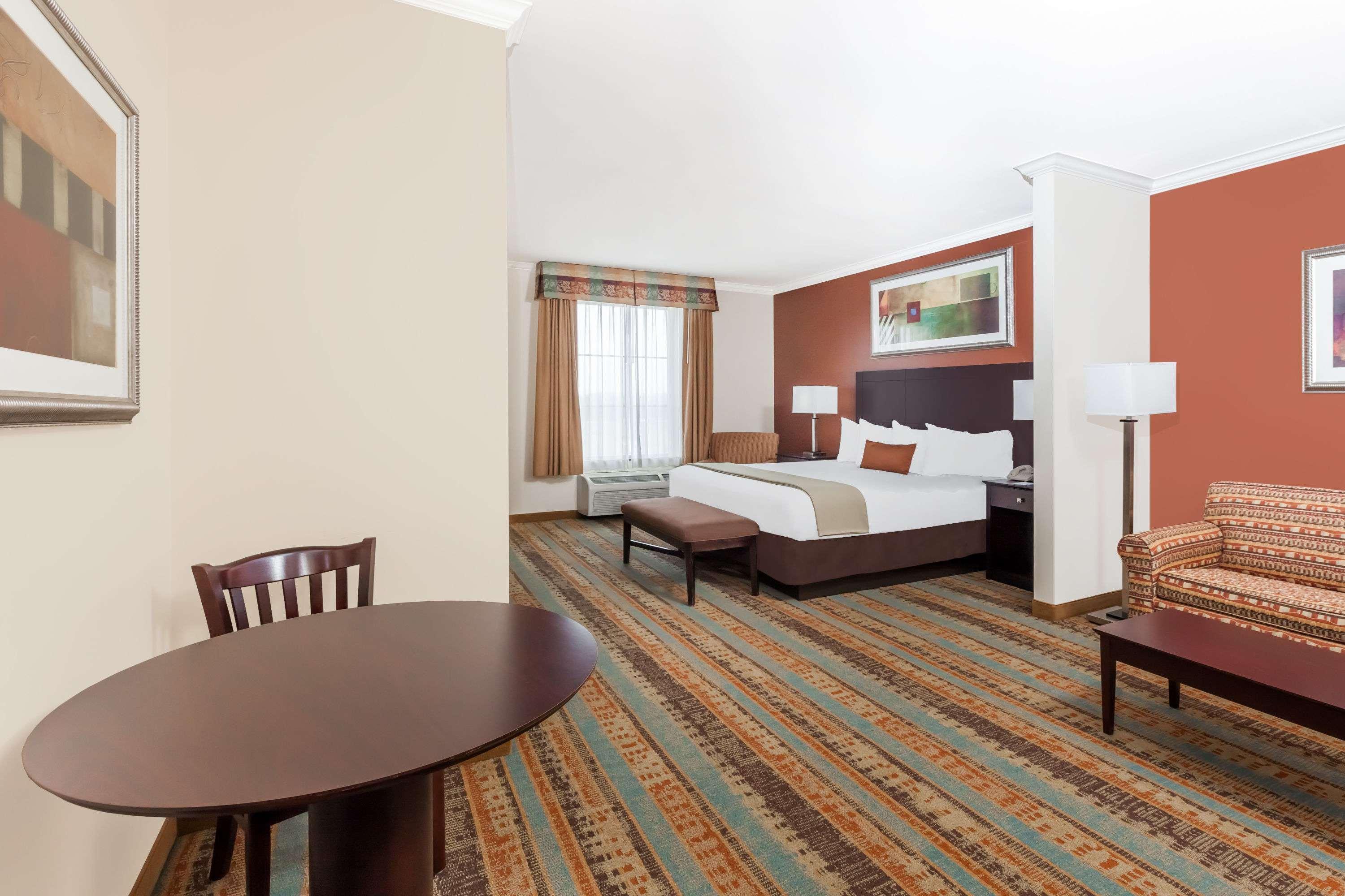 Suite King Bed Non Smoking