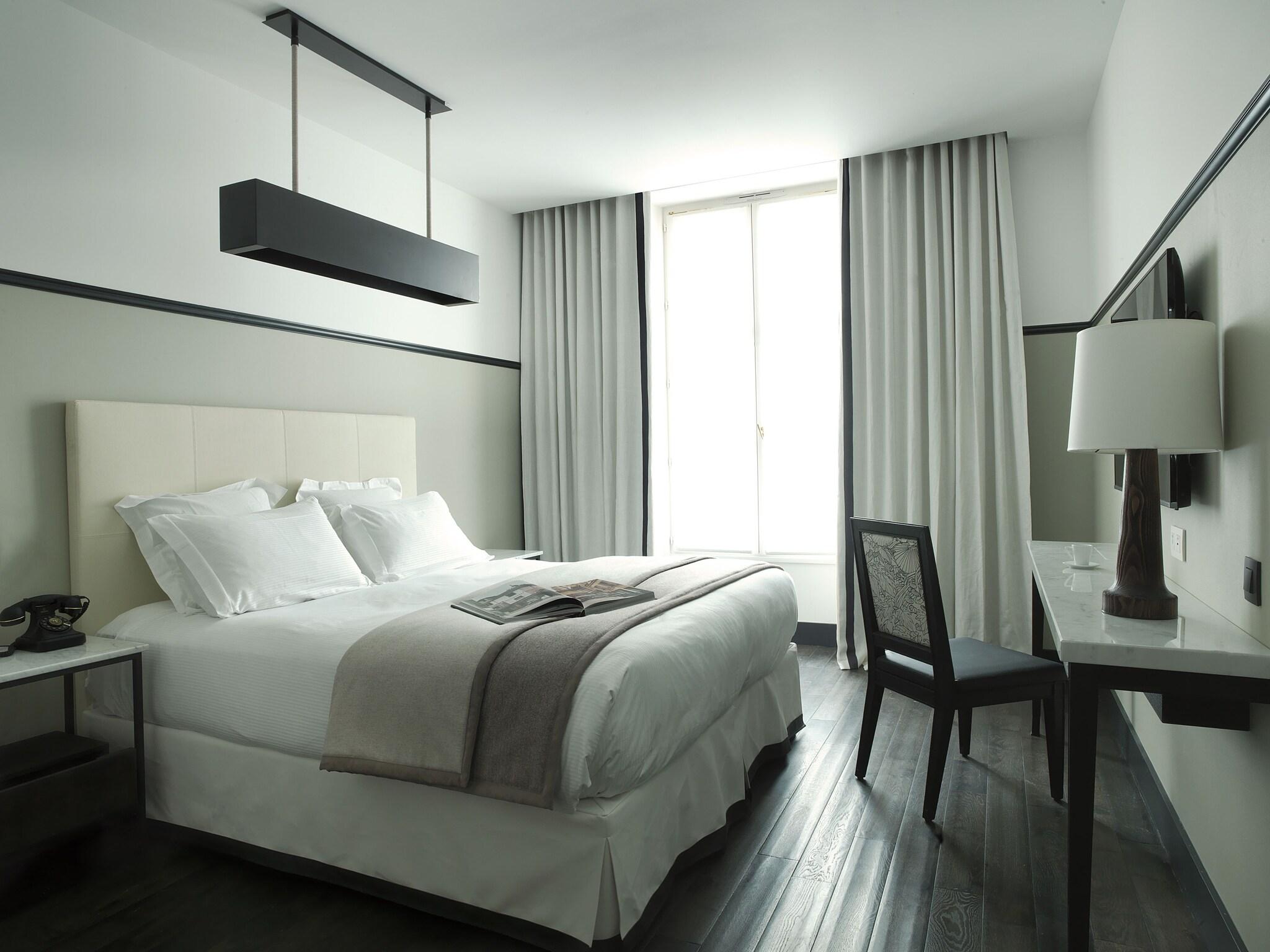 Double Connecting Room