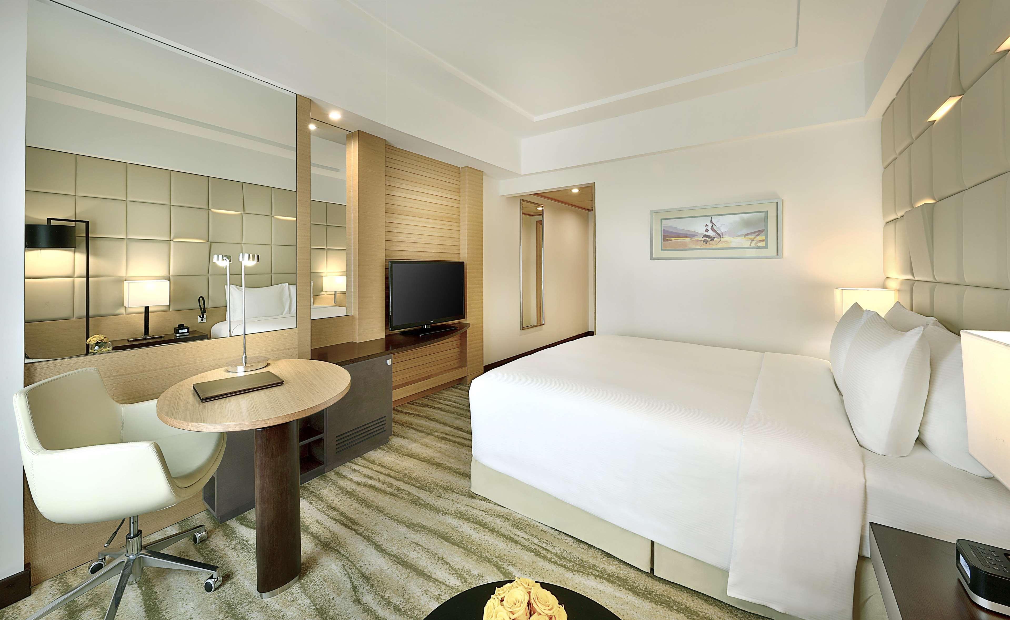 Double Guest Room King Bed