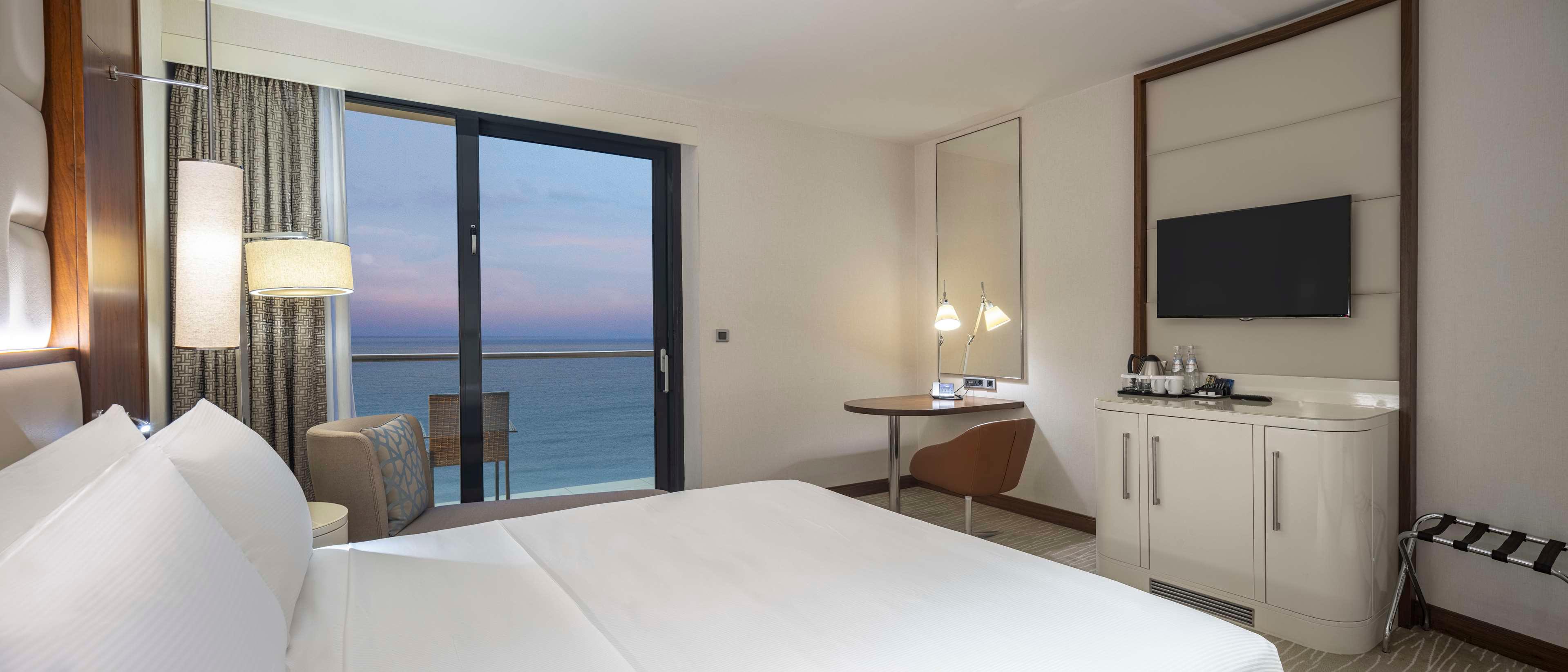 Double Accessible with Views