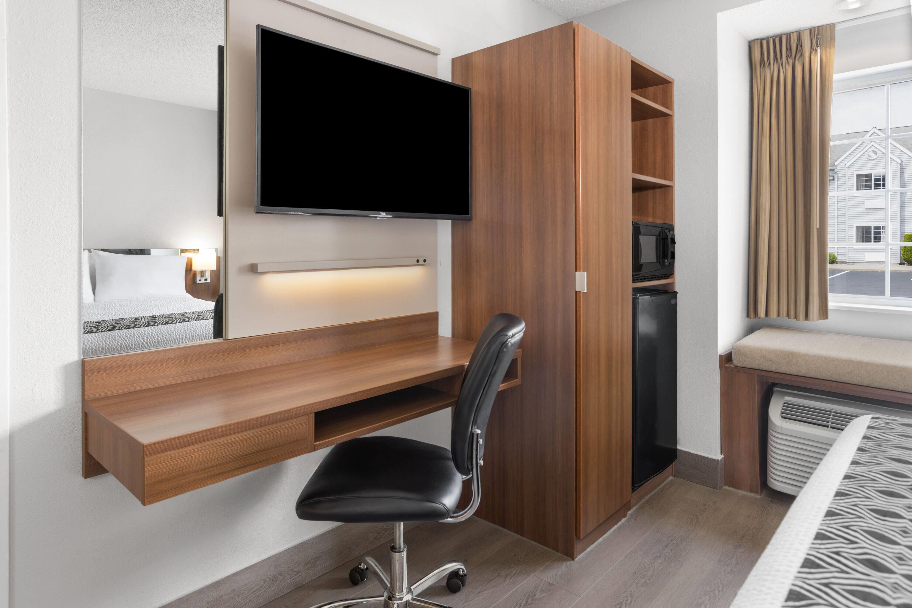 Double Queen Size Bed