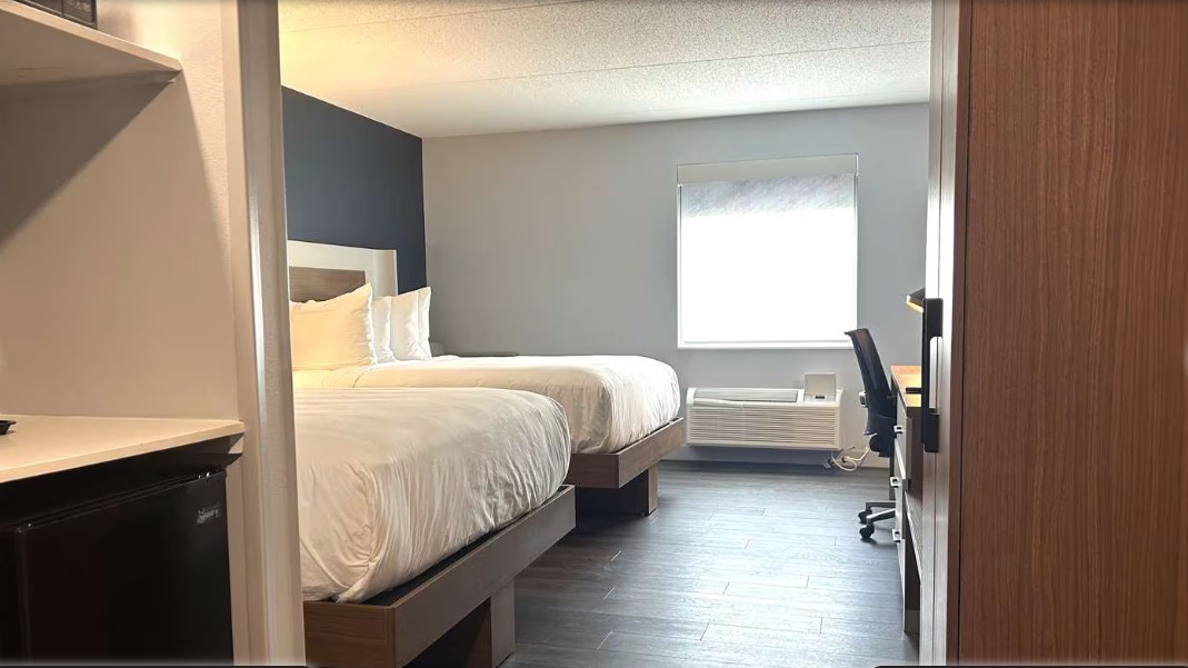 Quadruple Two Double Beds