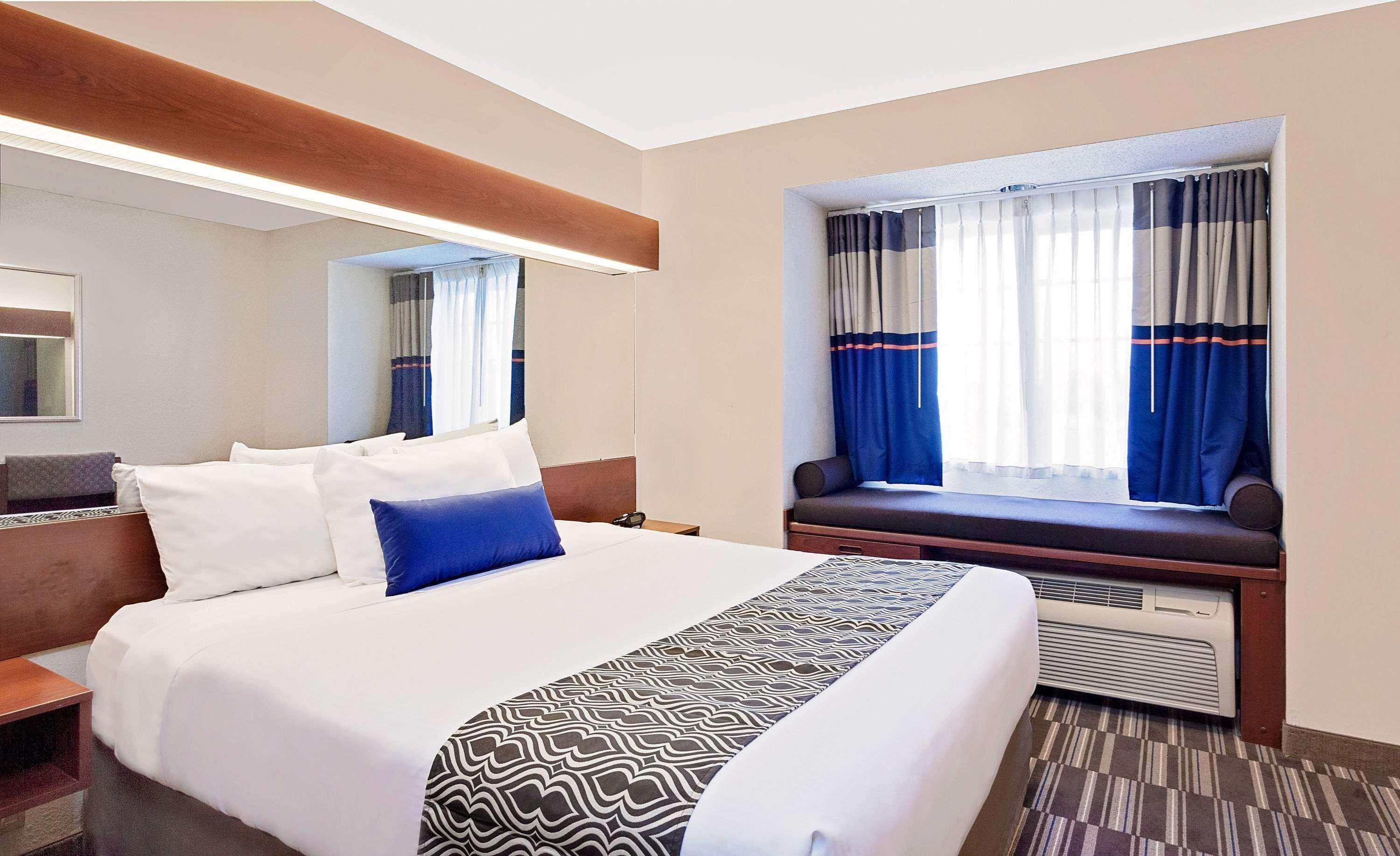 Suite Queen Size Bed