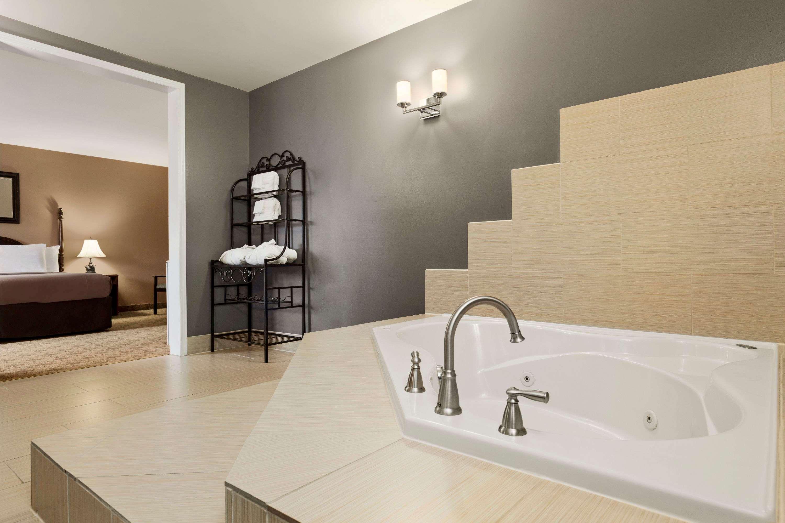 Suite King Bed Non Smoking