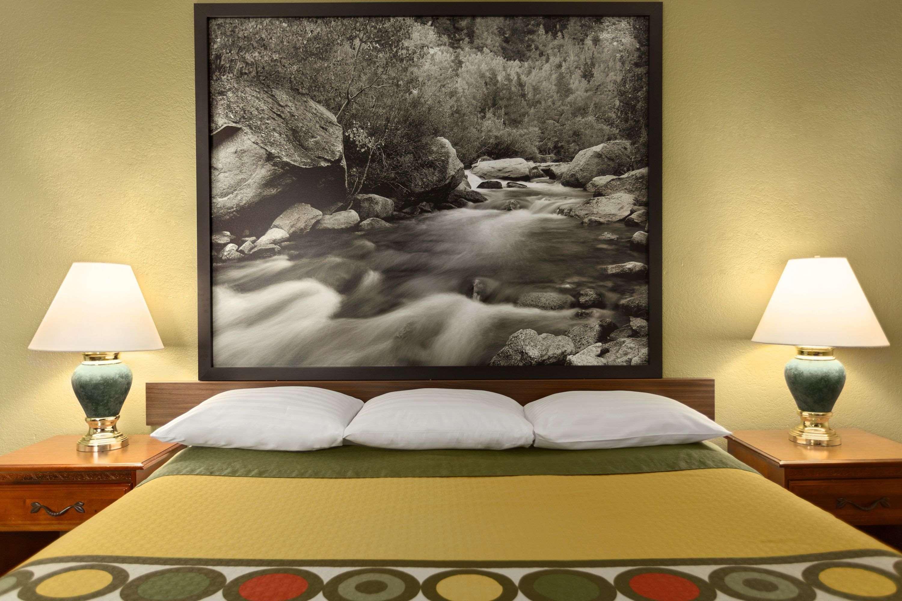 Room King Bed Non Smoking