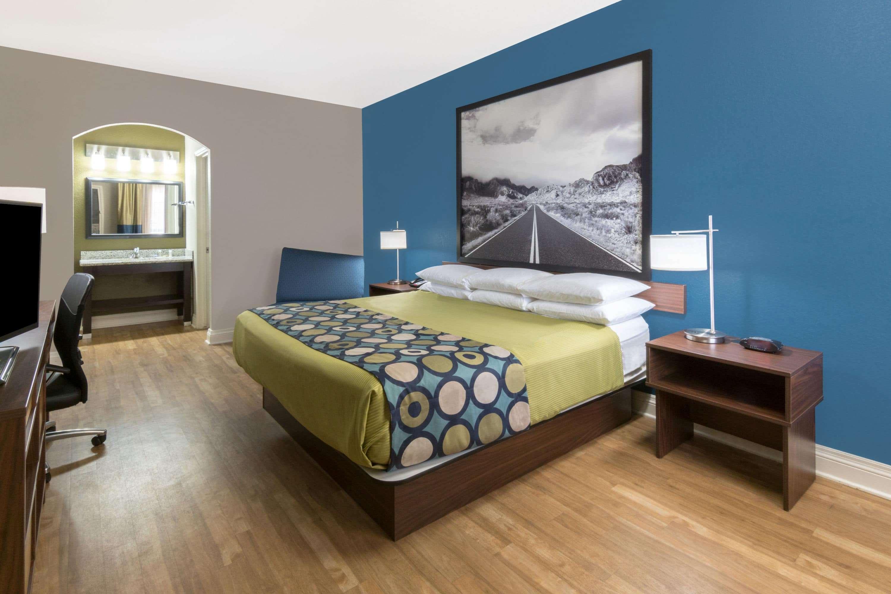 Double Queen Size Bed