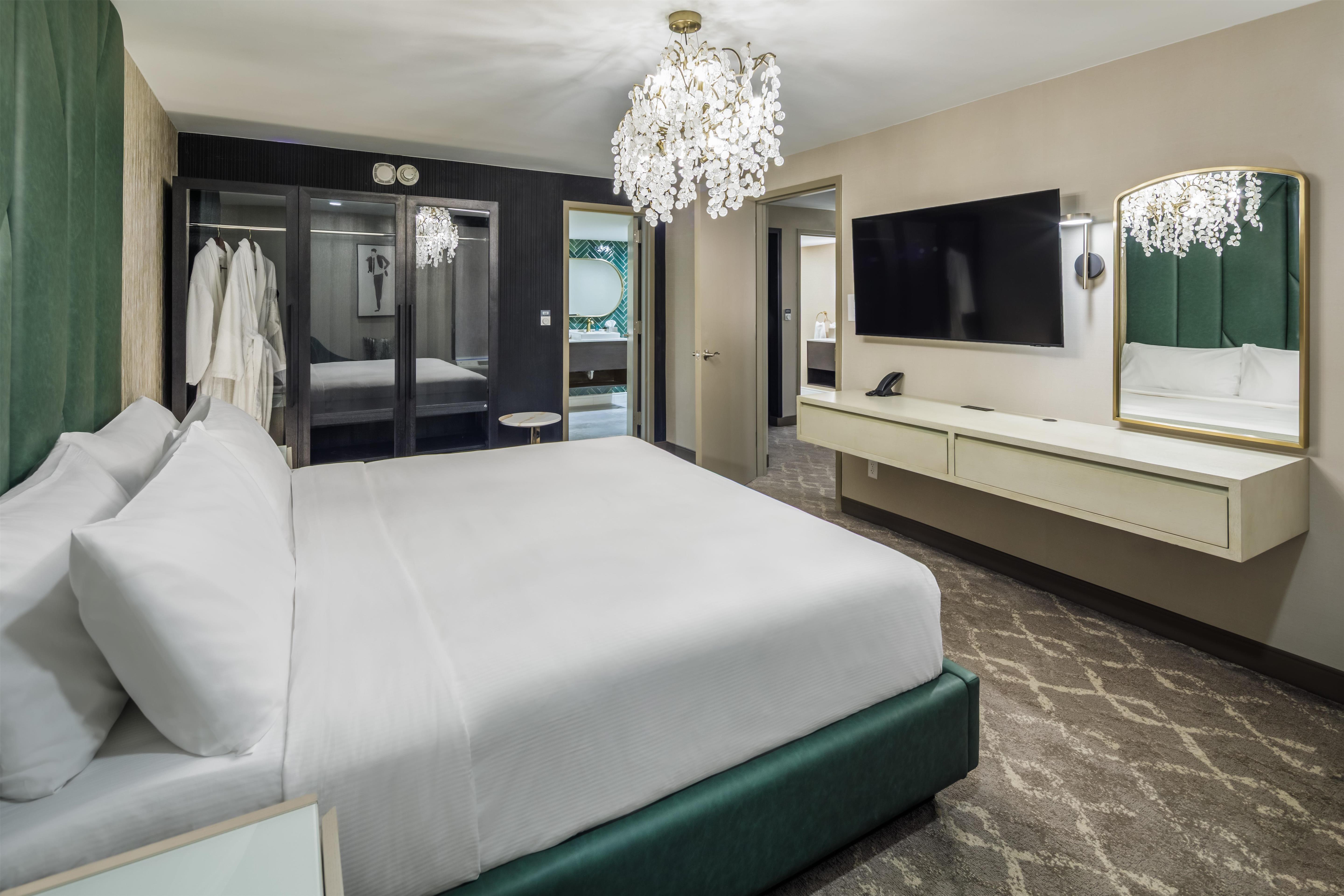 Suite King Bed Two Bedrooms
