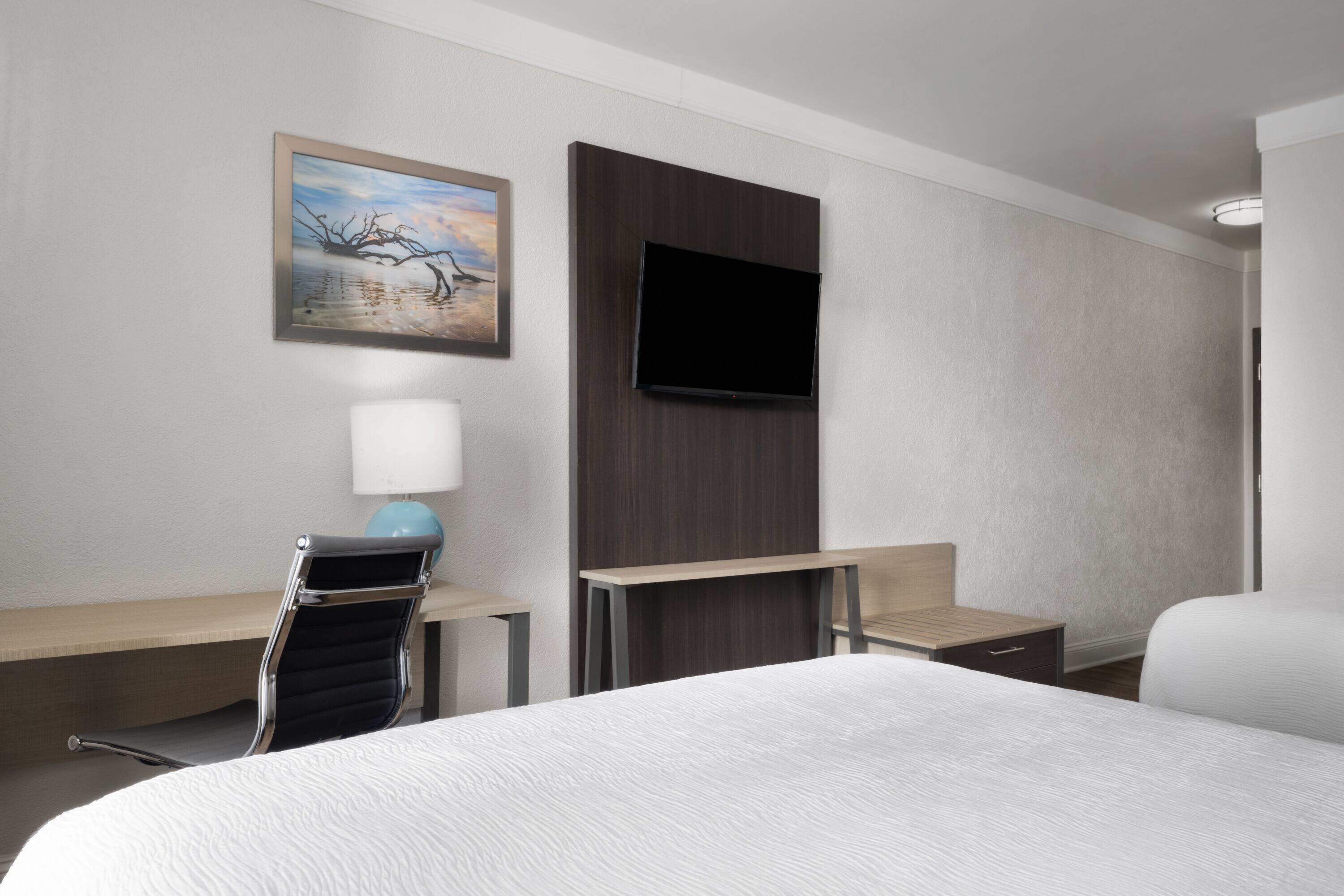 Quadruple Two Queen Beds