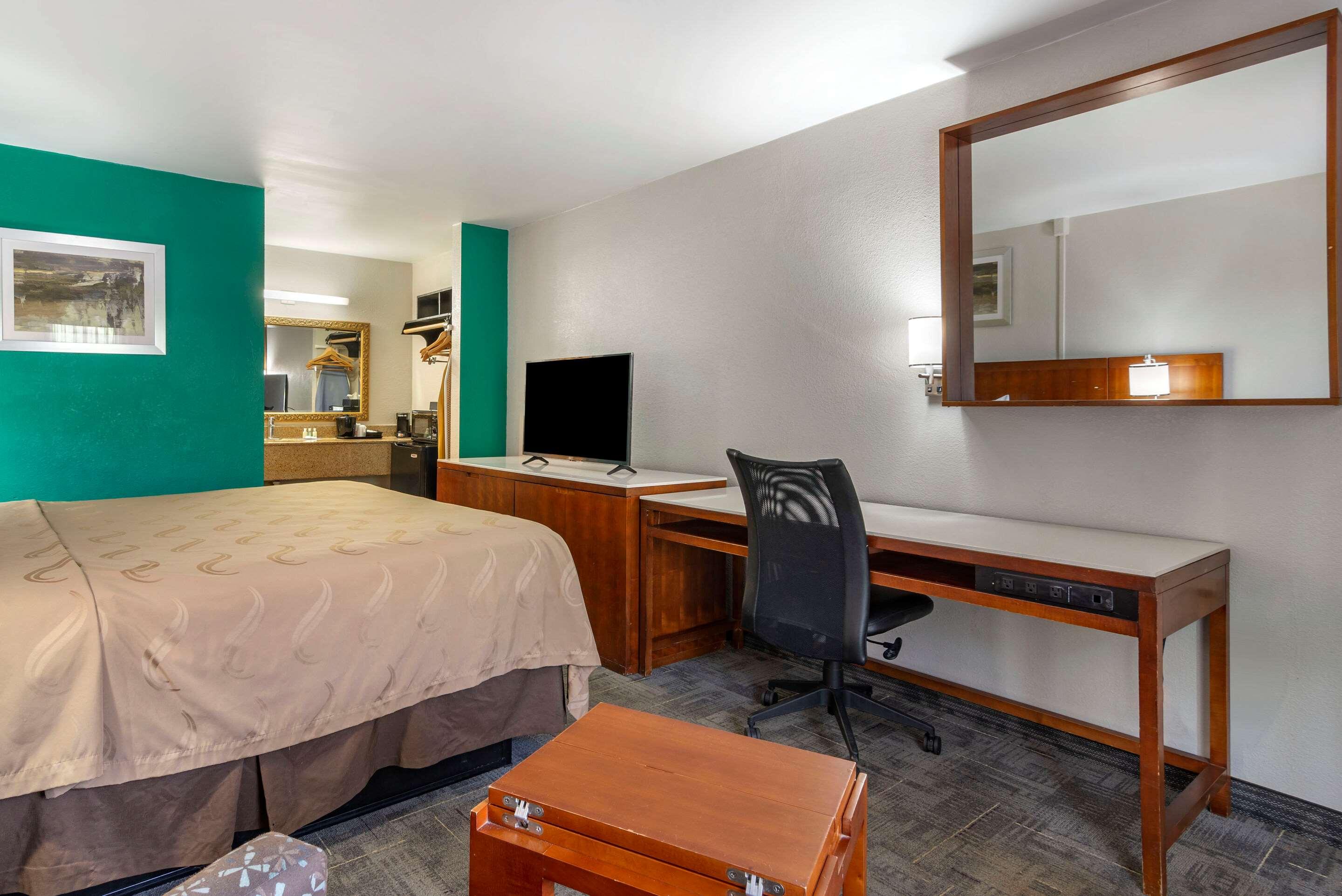 Double Accessible King Size Bed