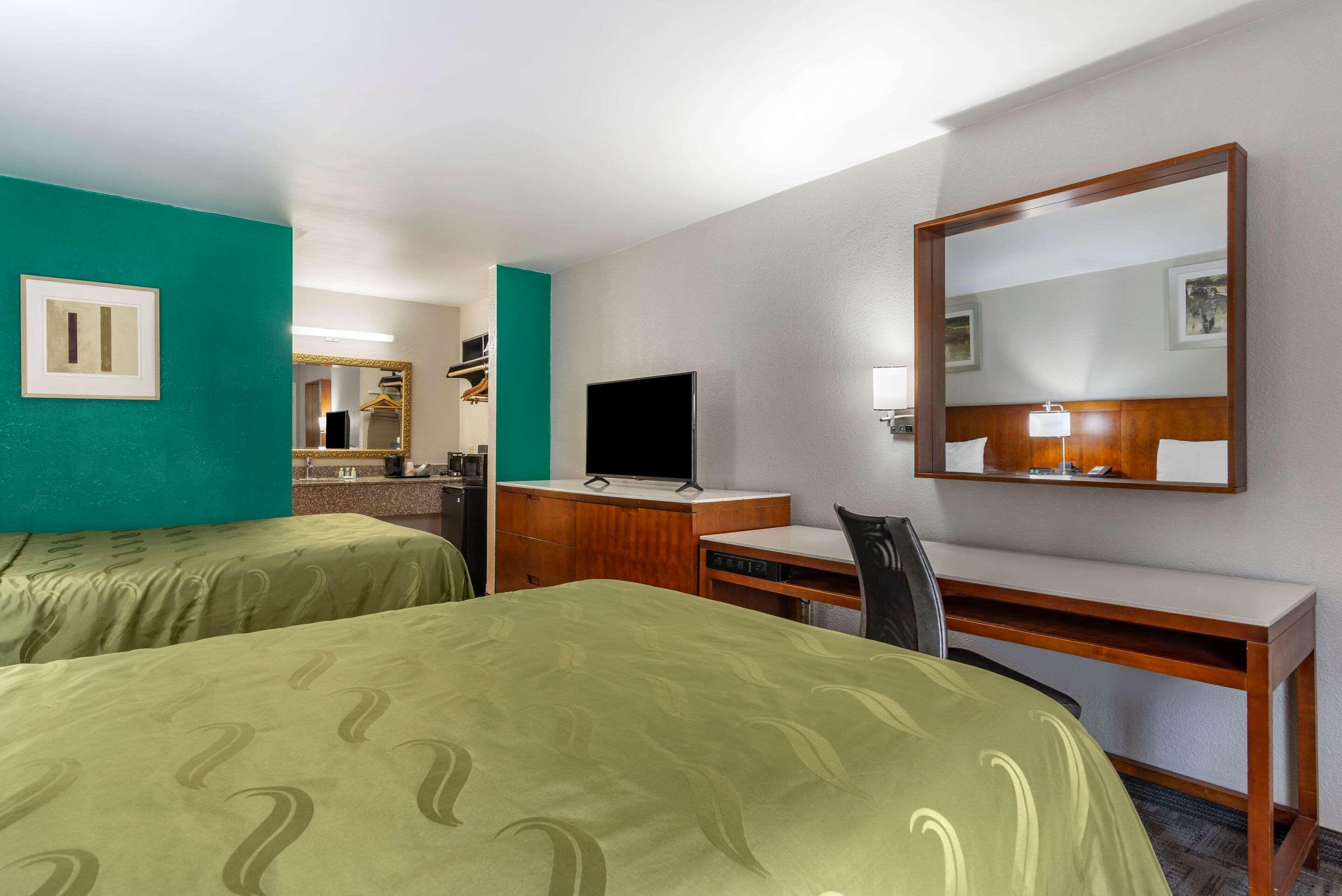 Room Two Double Beds