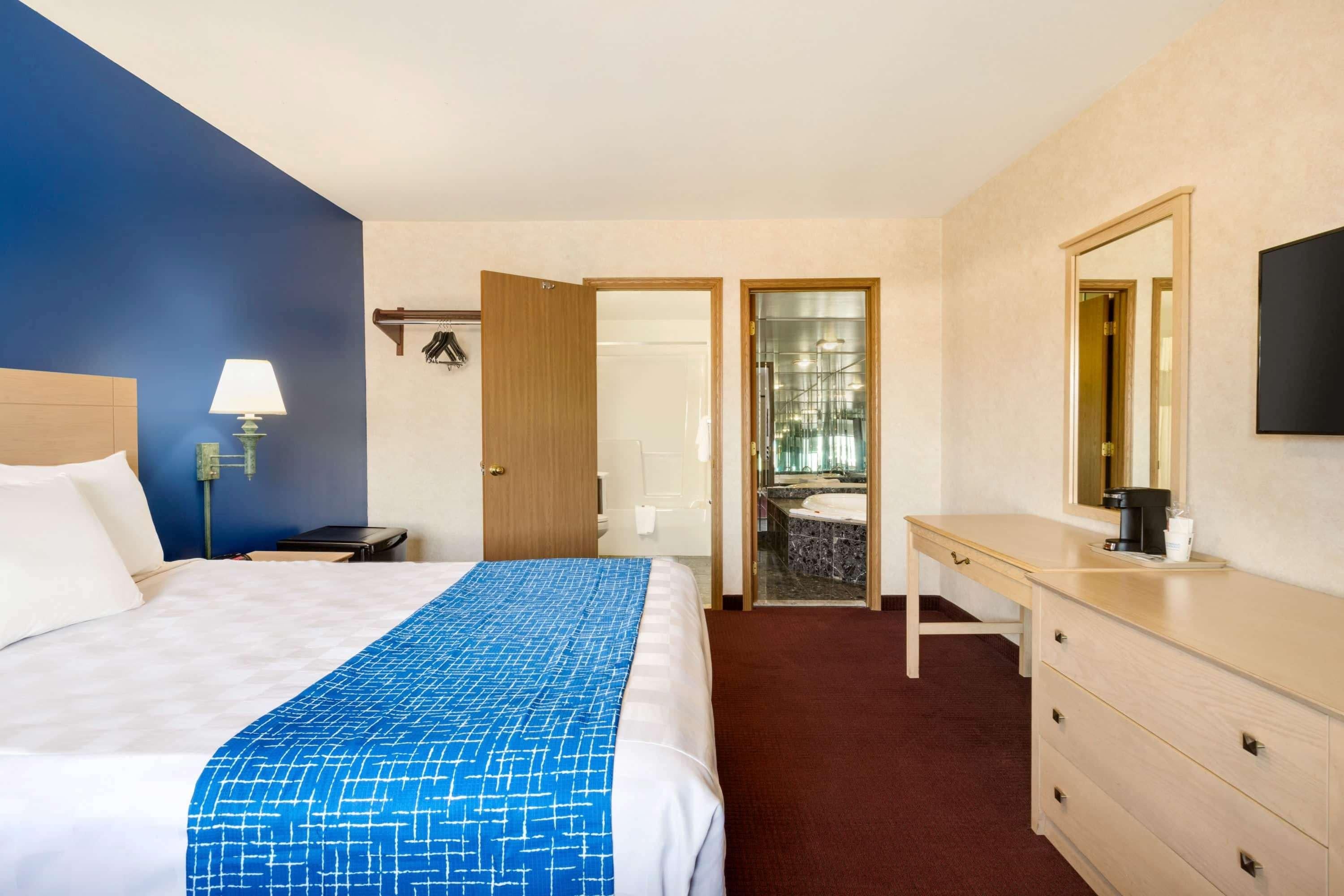 Suite Queen Bed Non Smoking