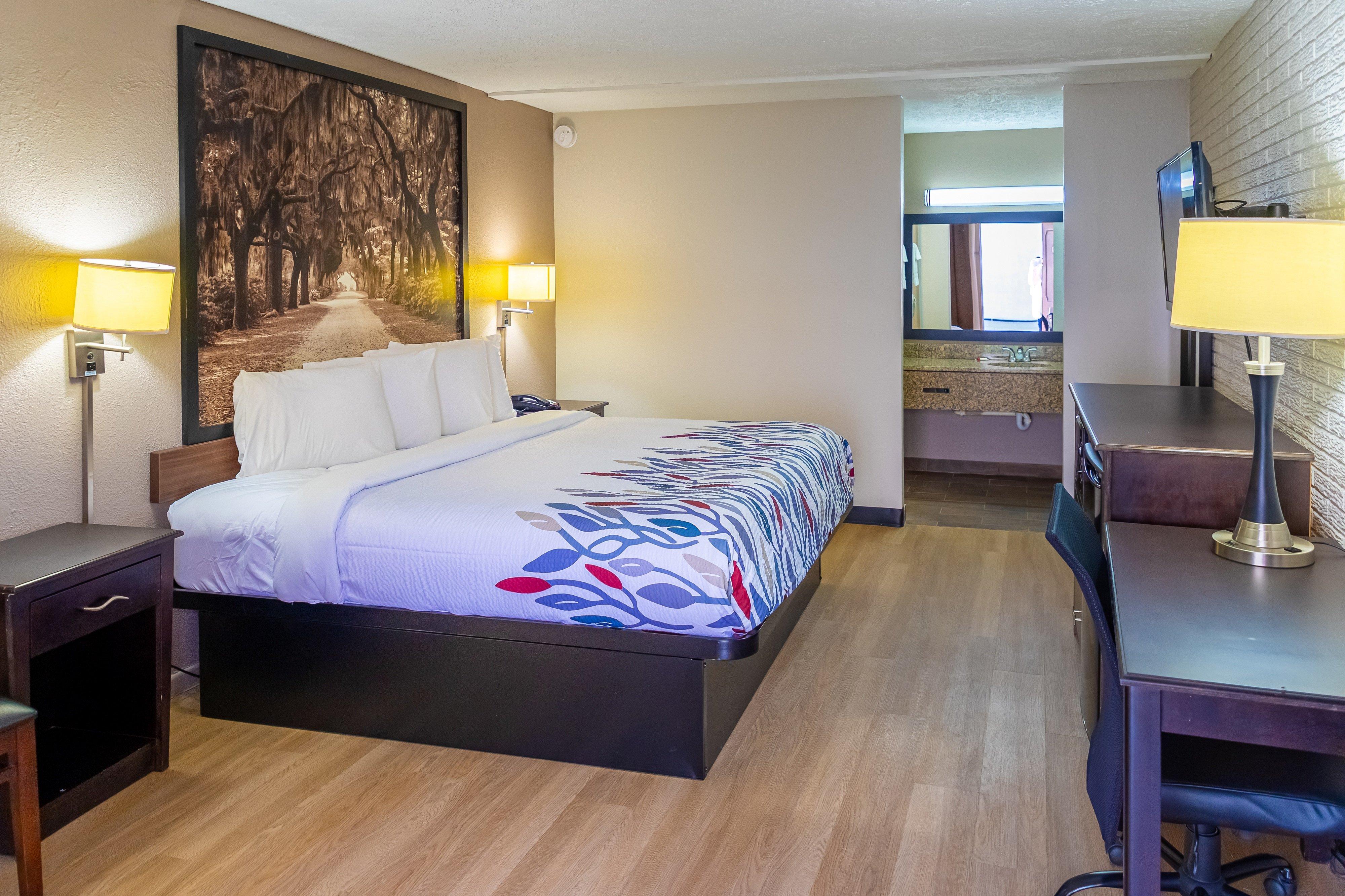 Double Deluxe King Bed