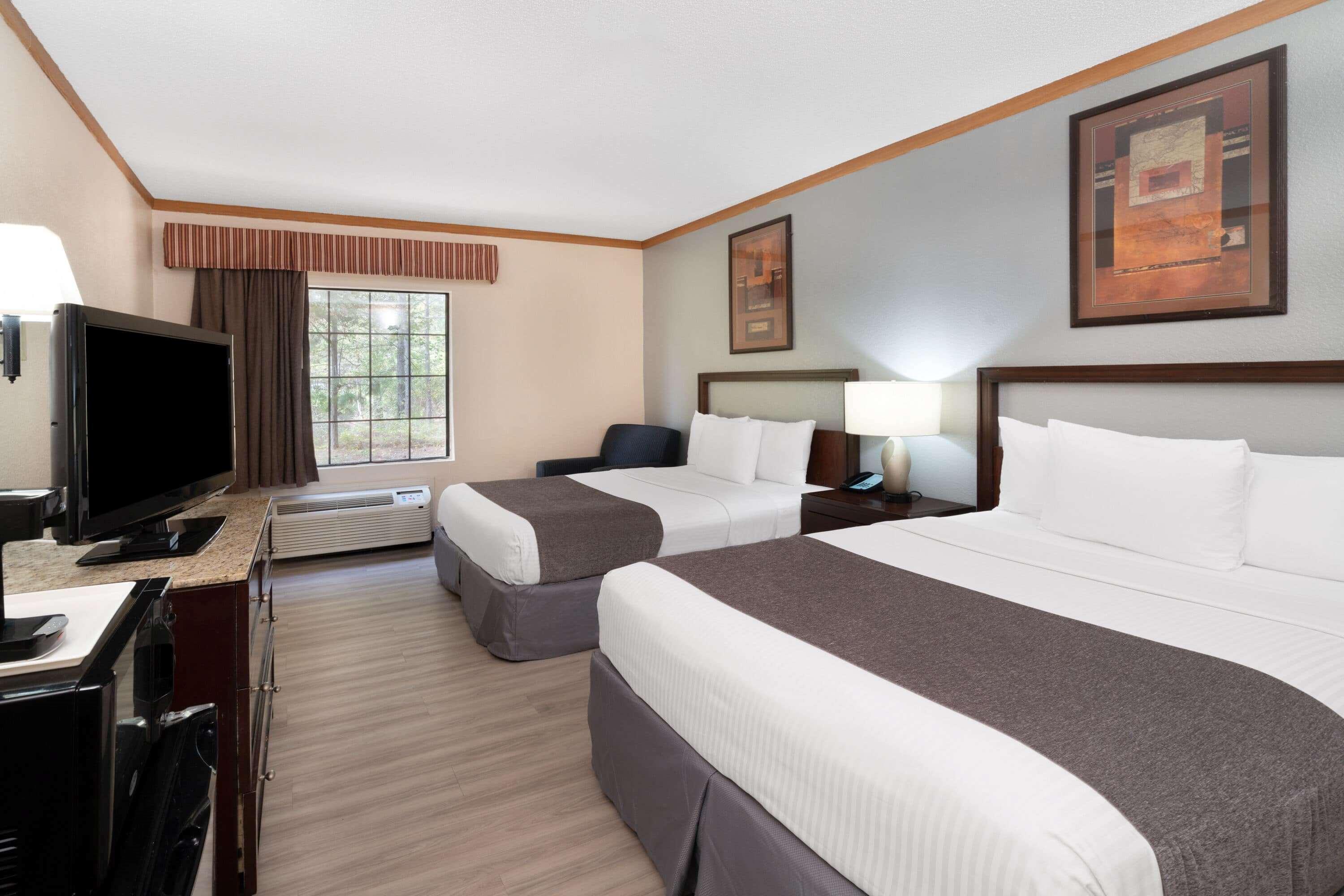 Quadruple Two Double Beds