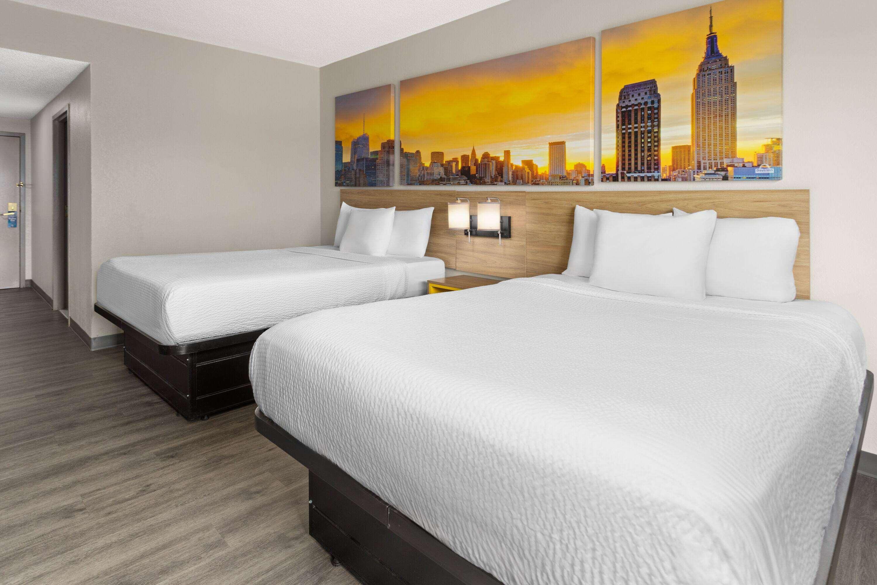 Suite Two Queen Beds Non Smoking