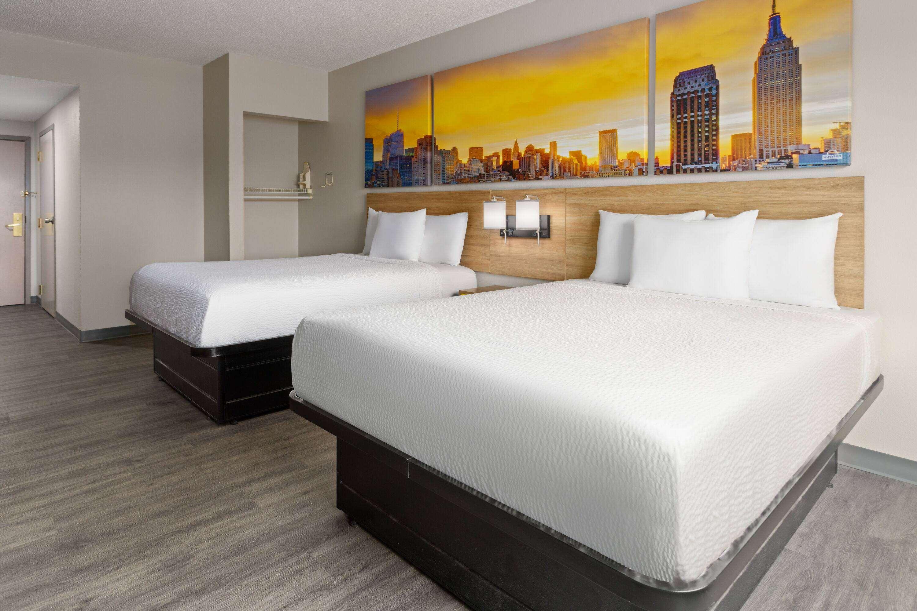 Suite Two Queen Beds Non Smoking