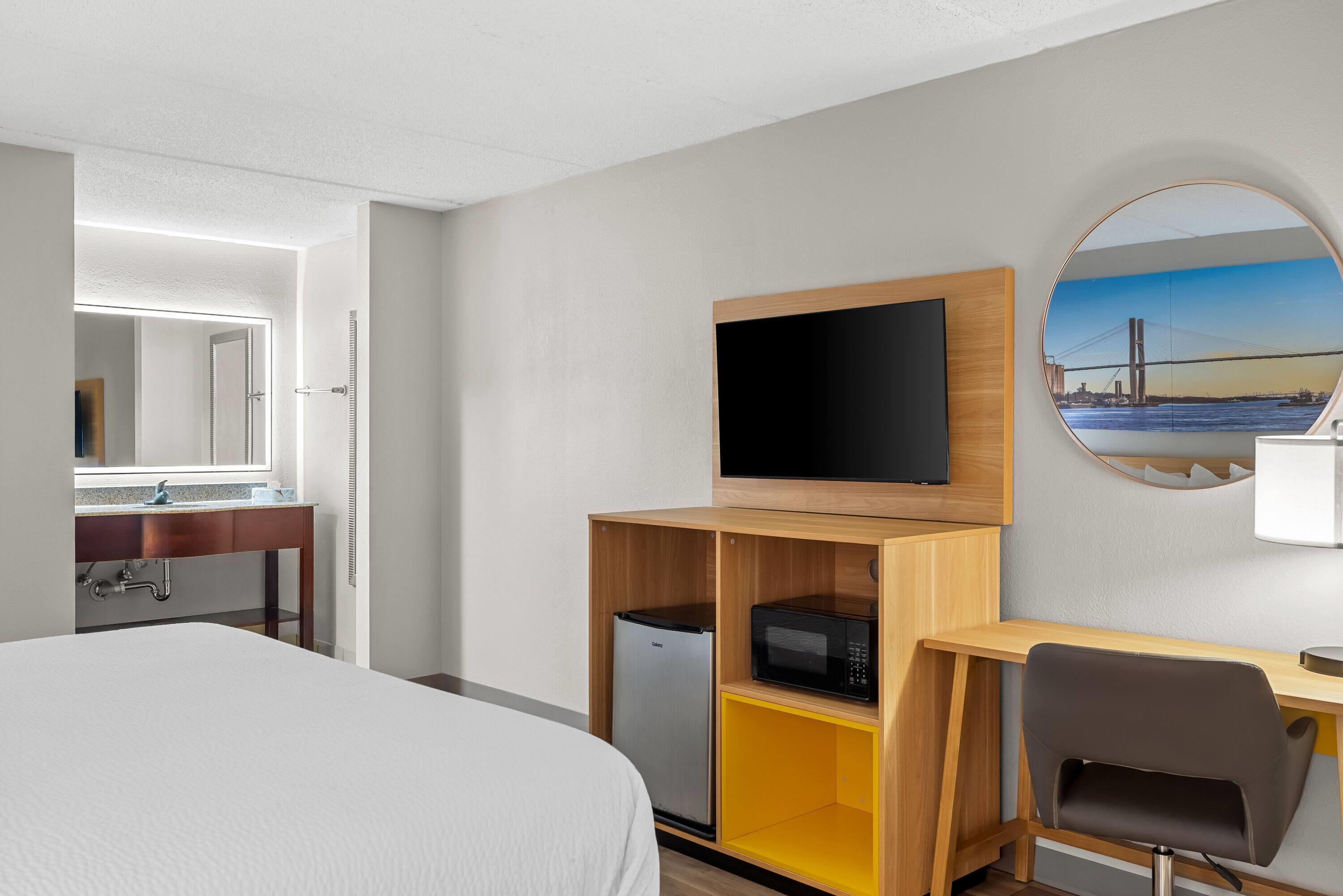 Triple King Bed Non Smoking