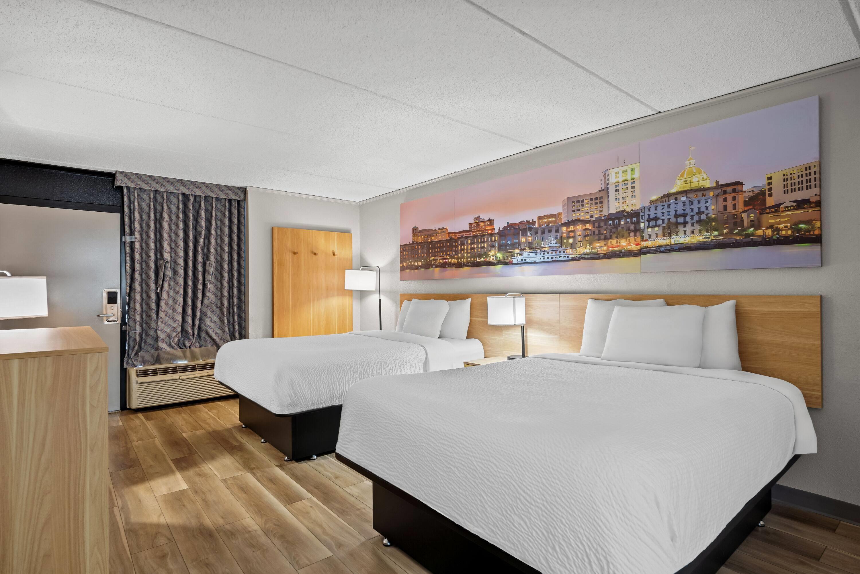 Quadruple Two Queen Beds