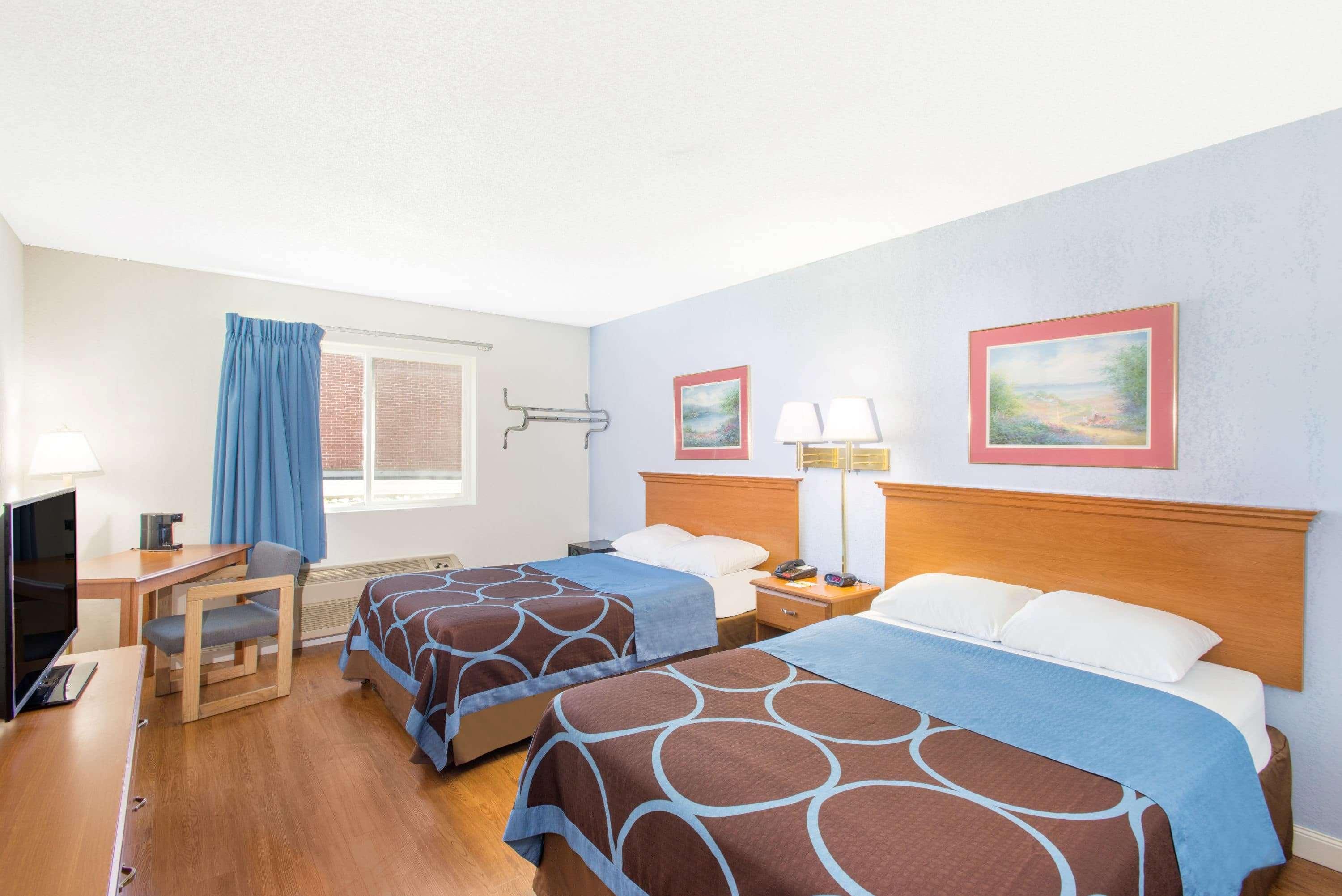 Room Executive Two Queen Beds