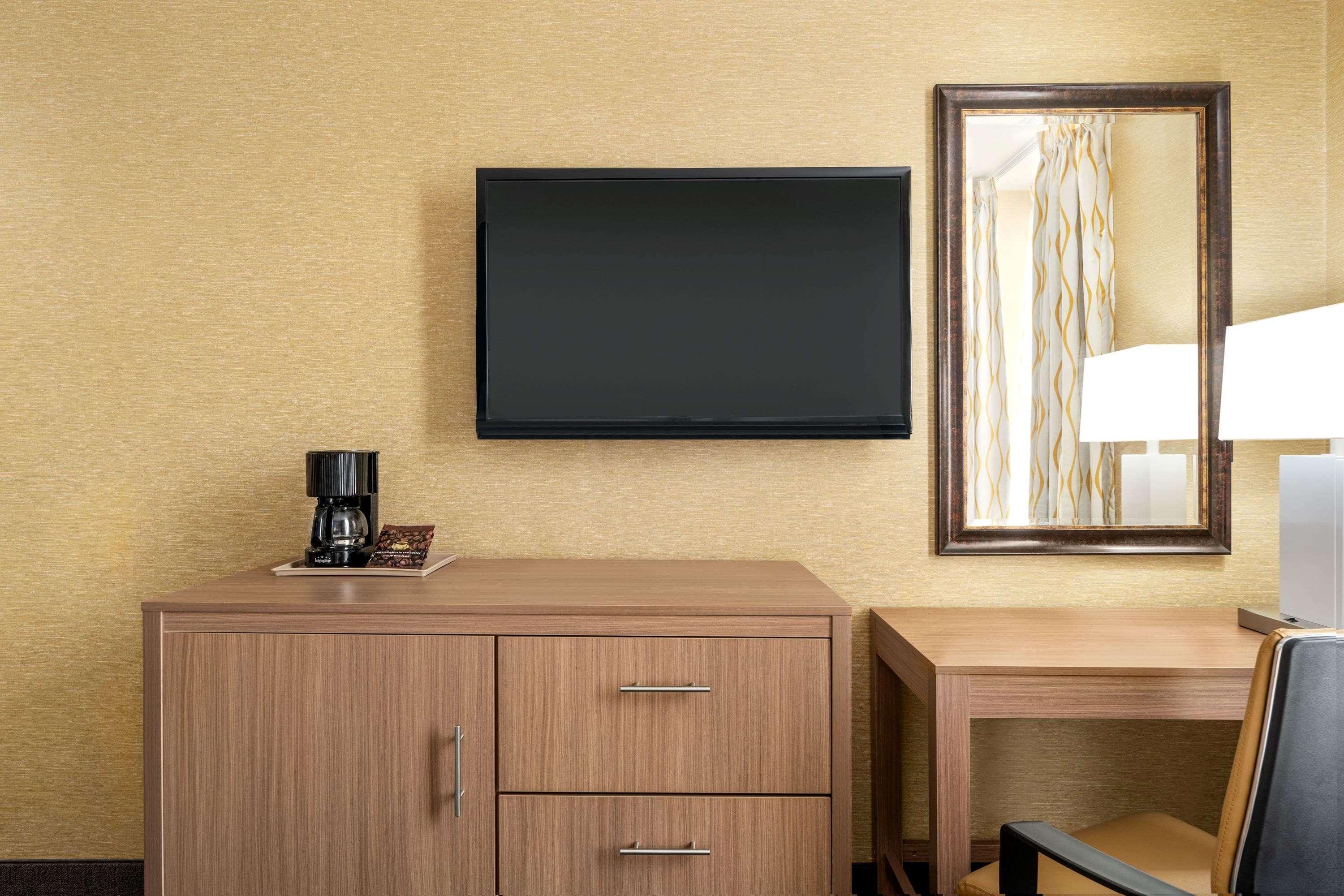 Quadruple Two Double Beds