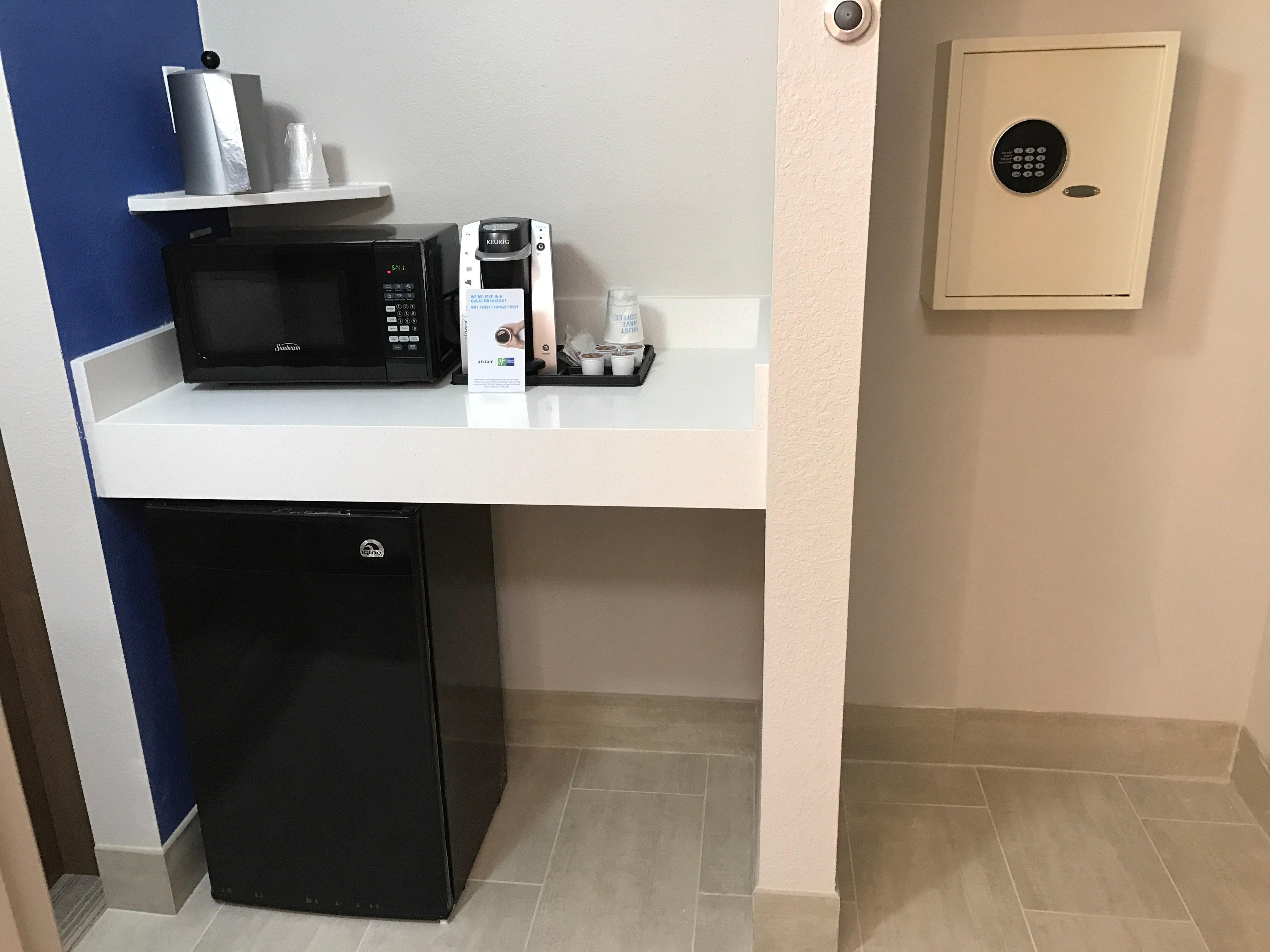 Double Two Queen Beds Non Smoking