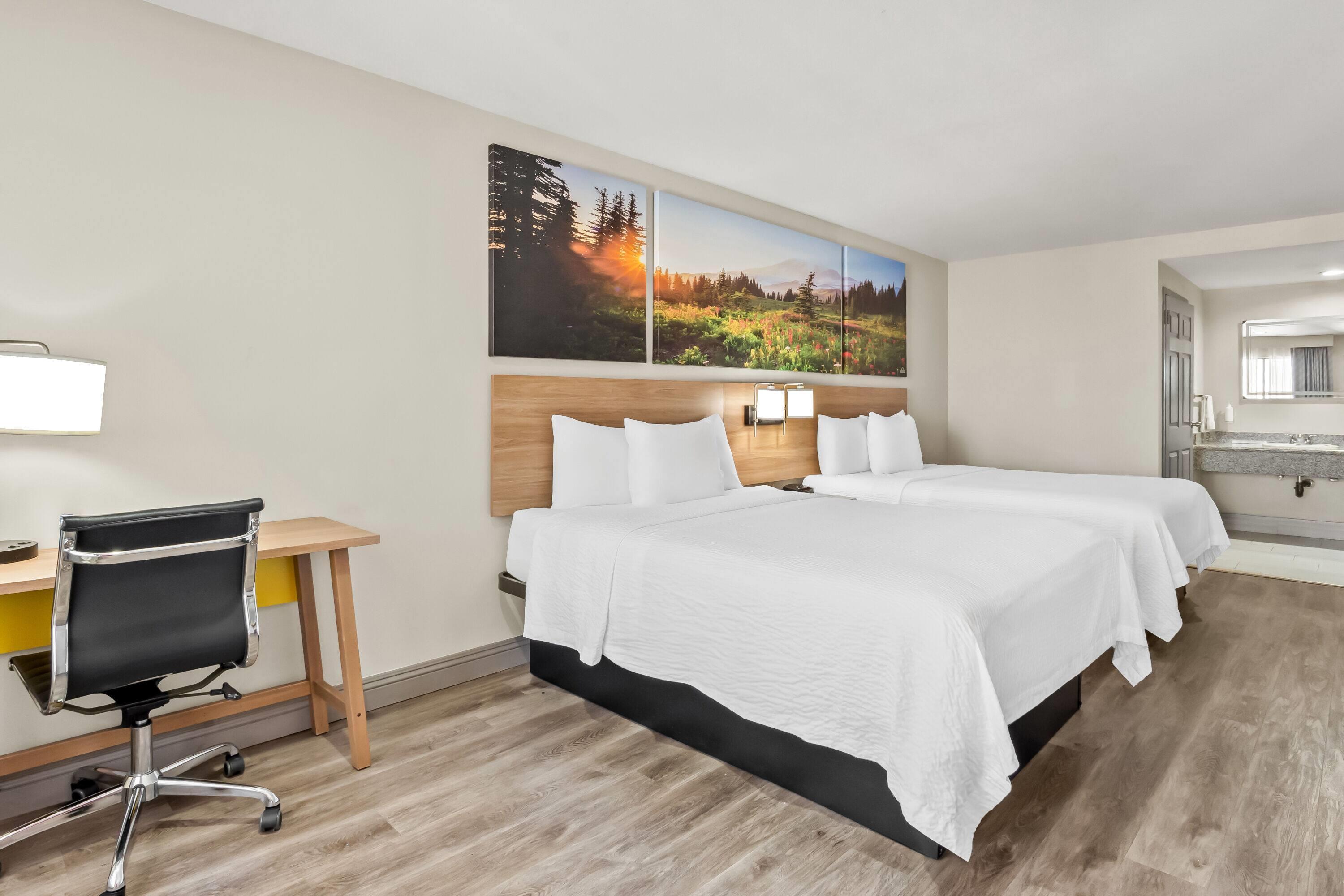 Quadruple Two Queen Beds