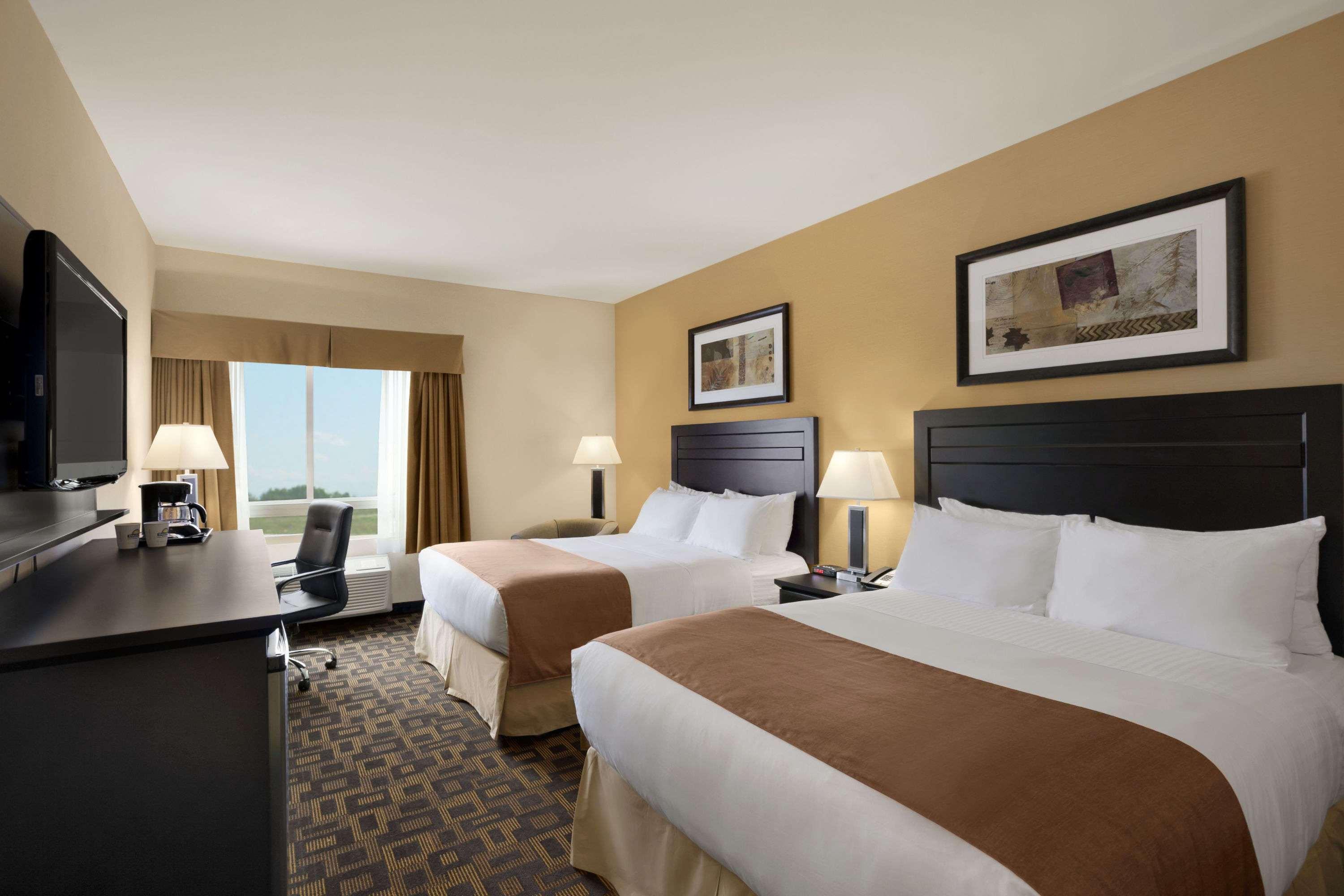 Quadruple Two Queen Beds Non Smoking