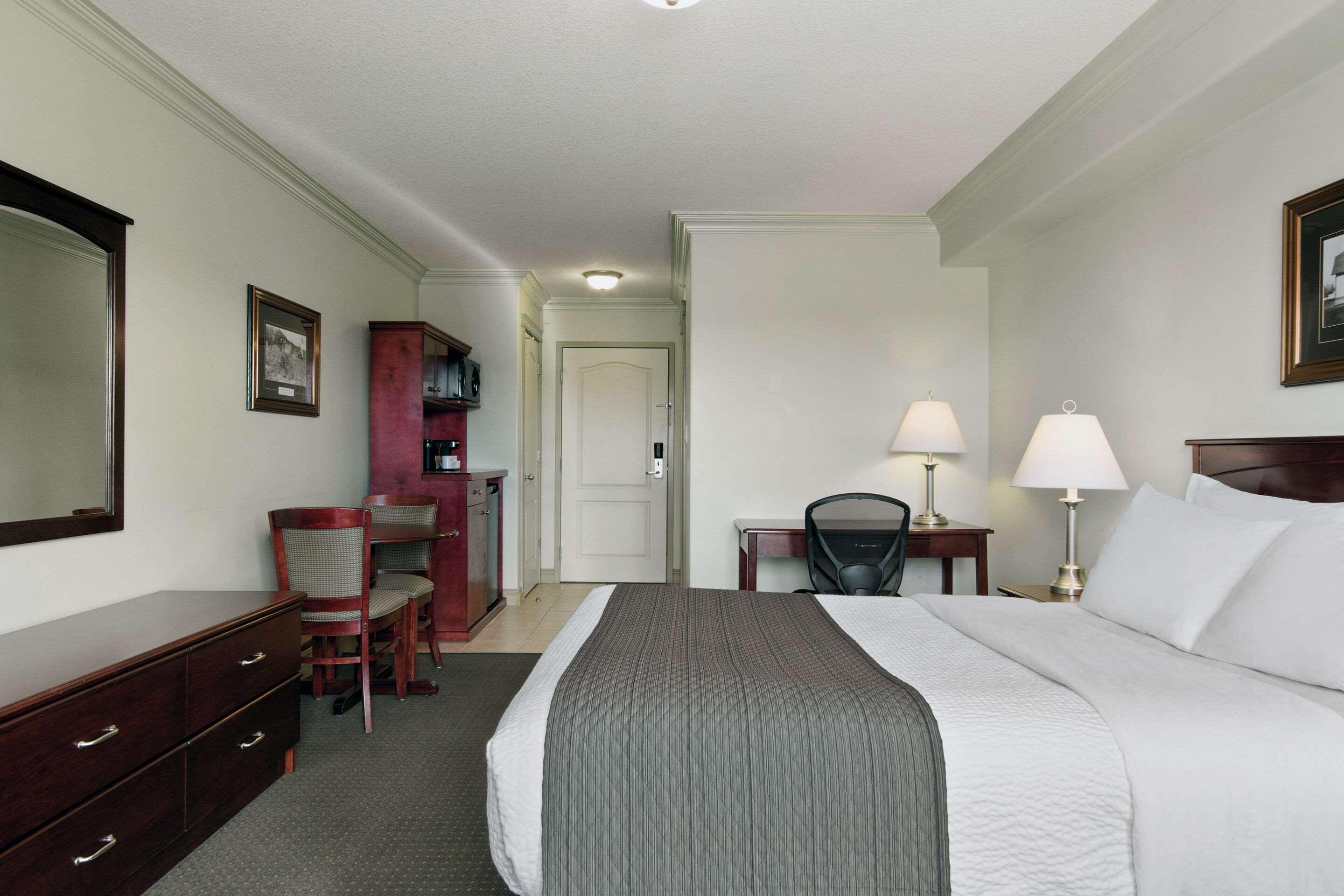 Double Queen Size Bed