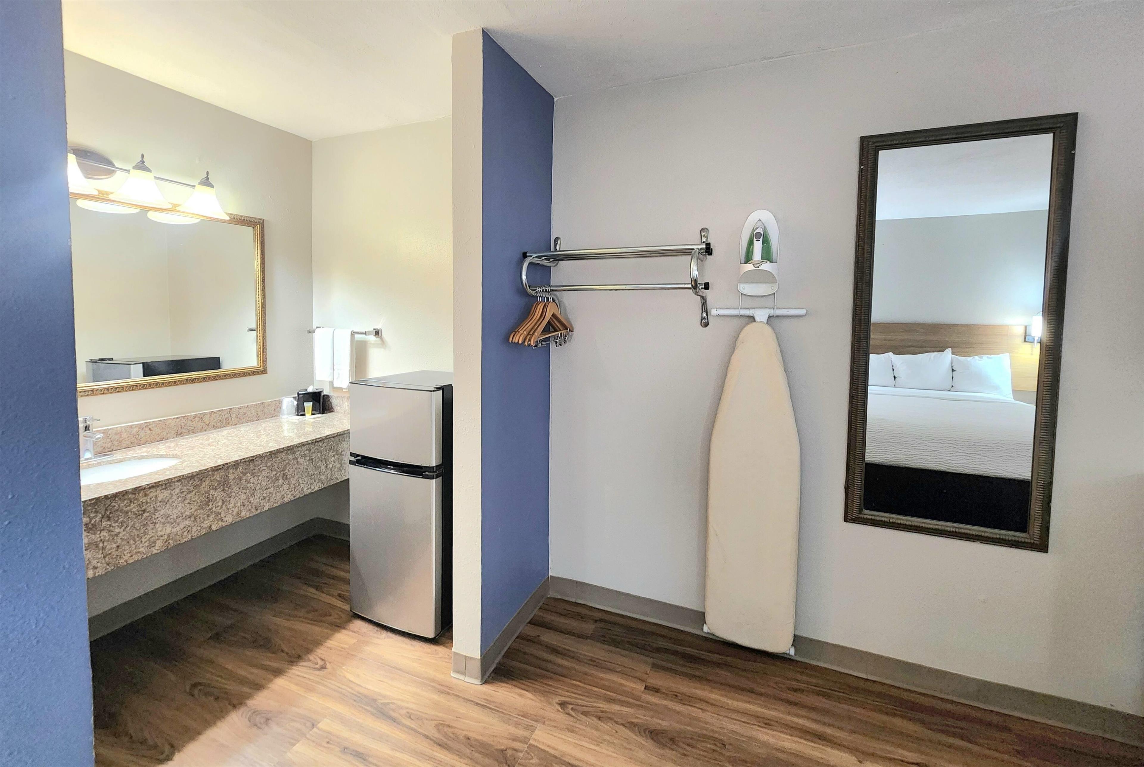 Double King Bed Non Smoking