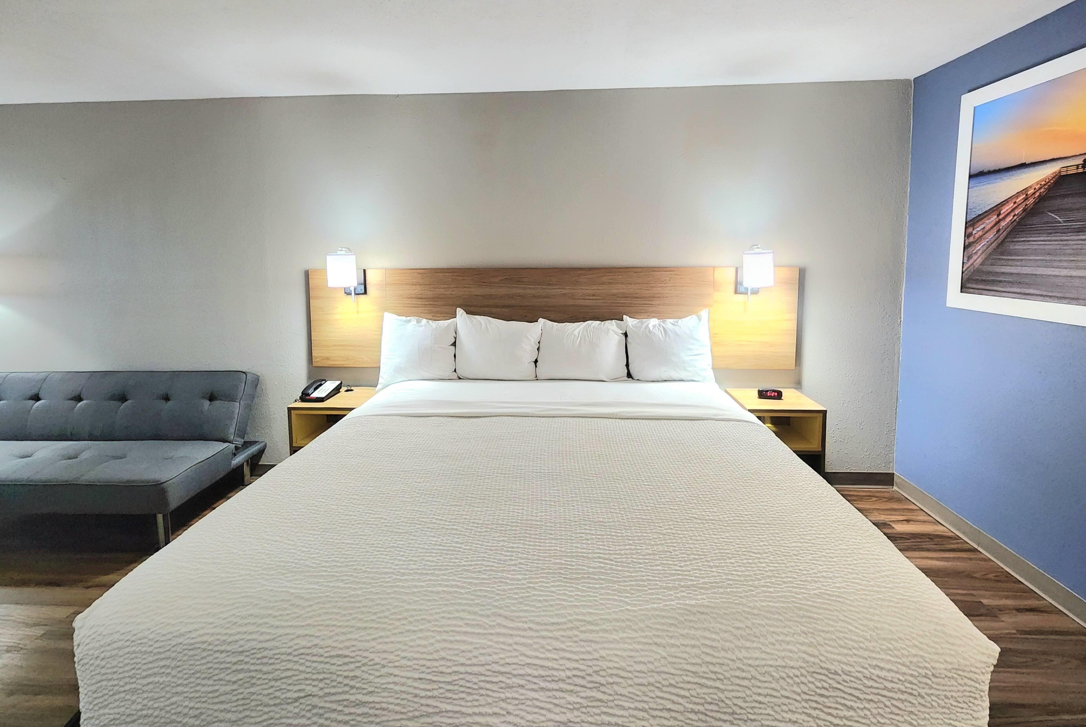 Triple King Bed Non Smoking