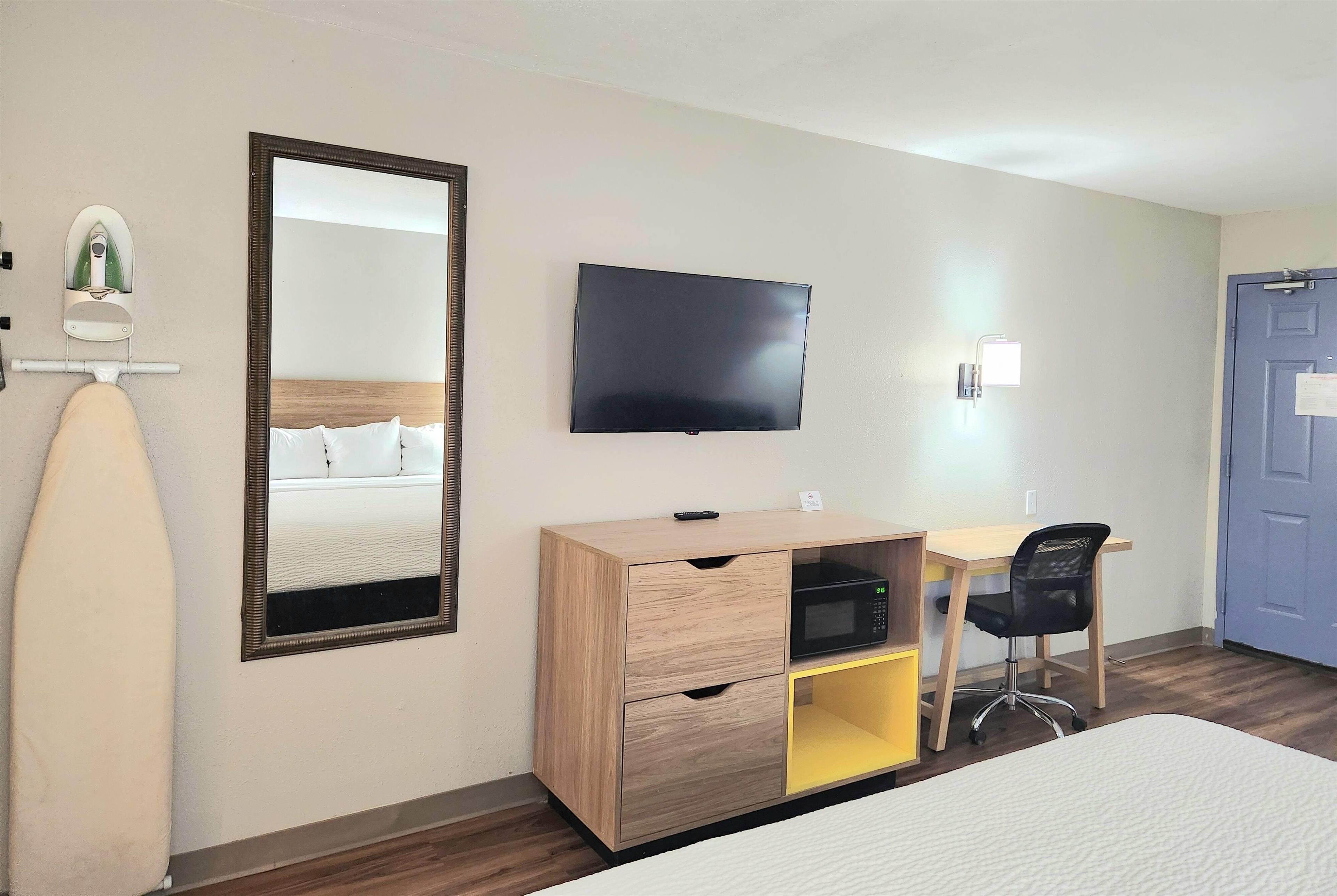 Double King Bed Non Smoking