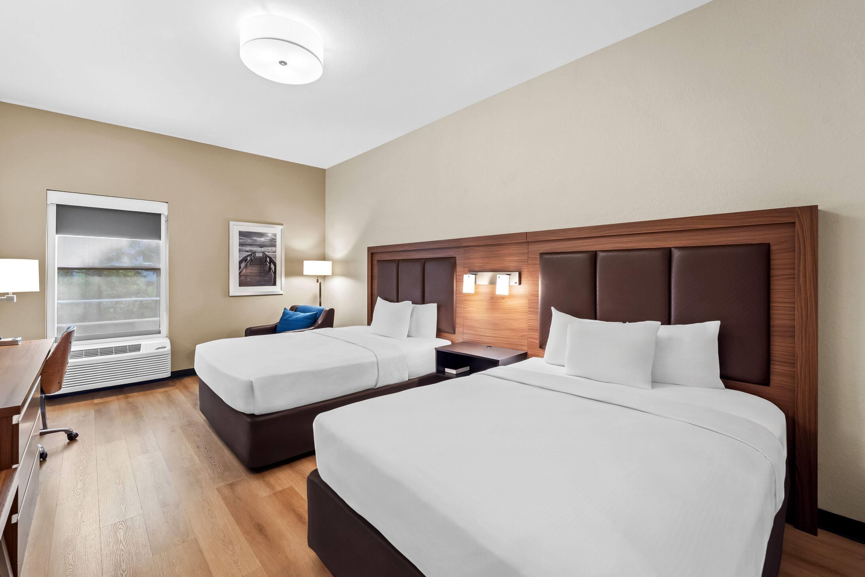 Quadruple Two Queen Beds Non Smoking