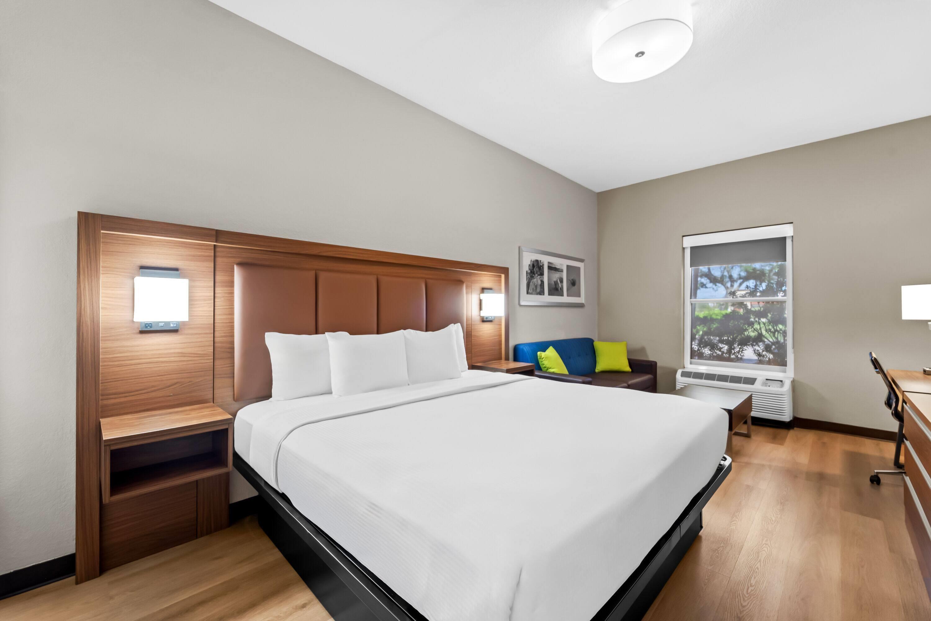 Double King Bed Non Smoking