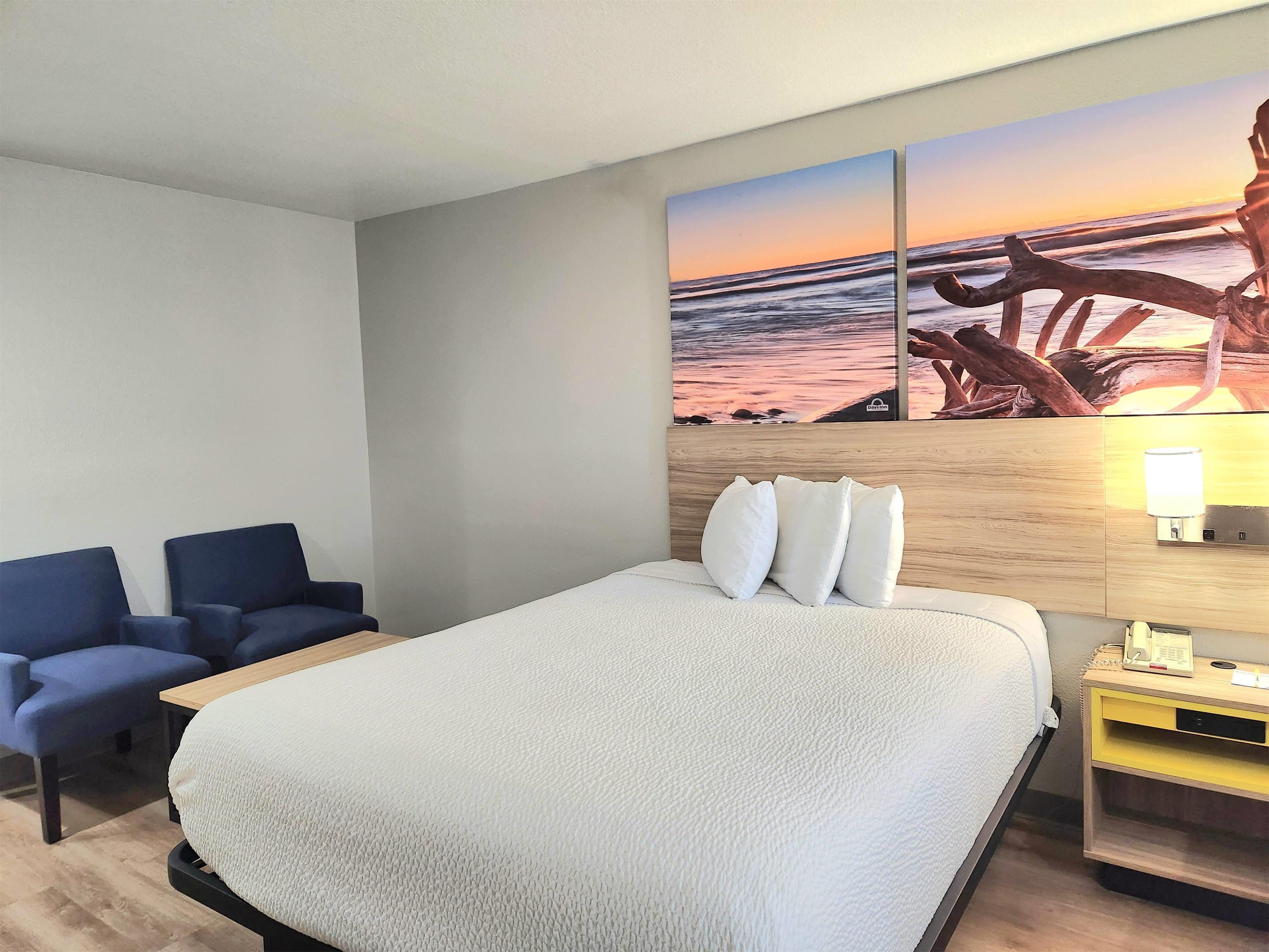 Quadruple Two Queen Beds Non Smoking