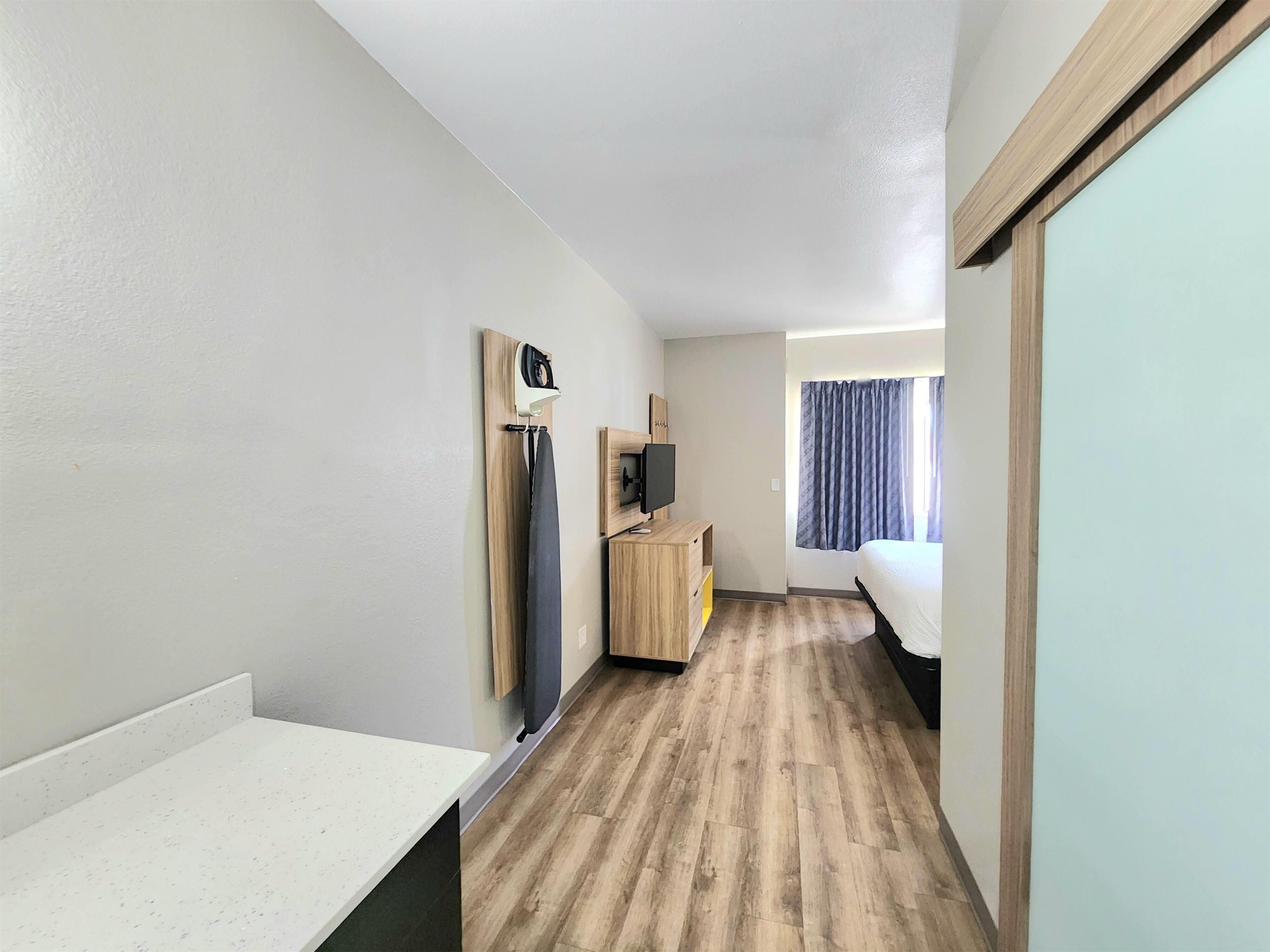 Quadruple Two King Beds