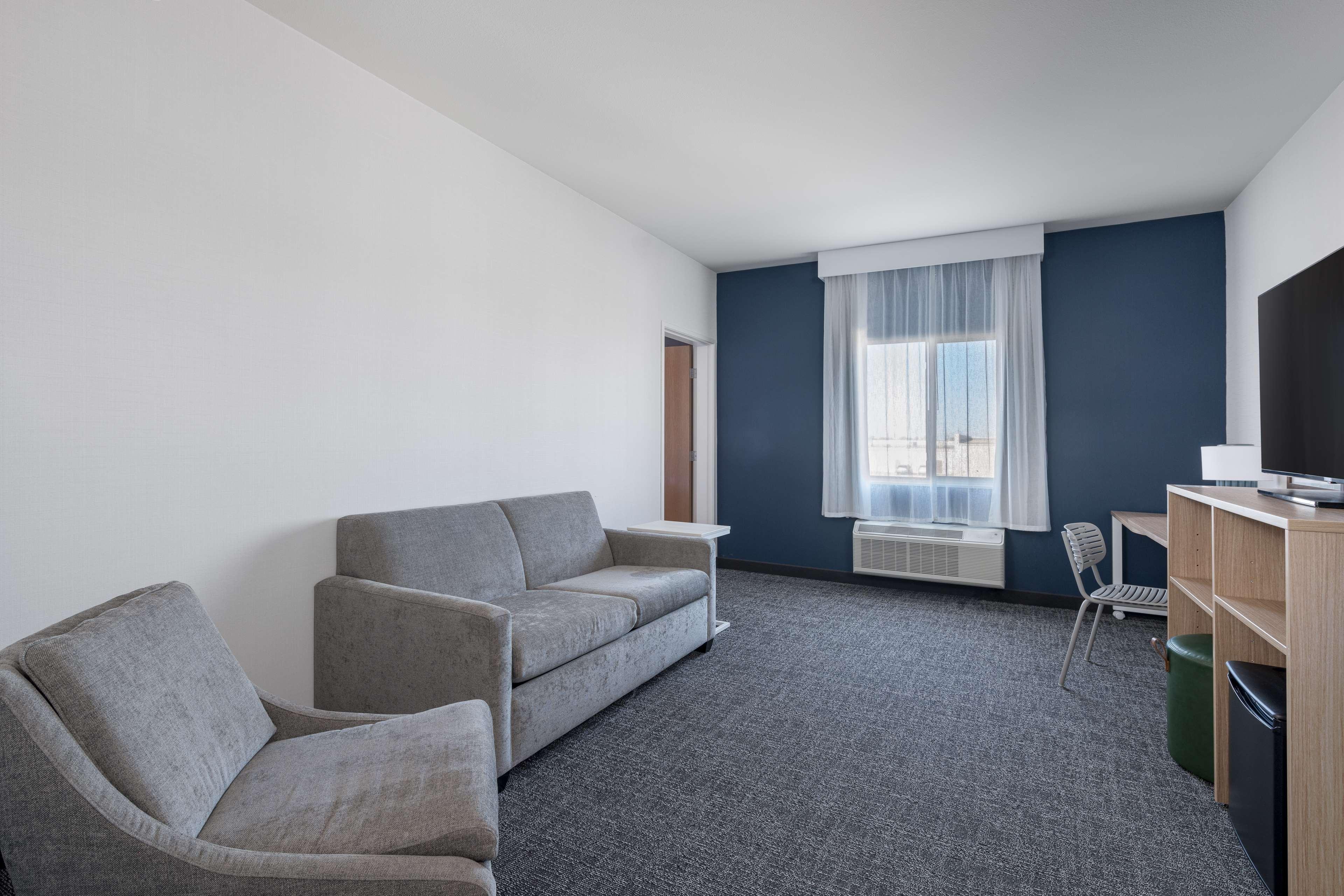 Suite Two Queen Beds