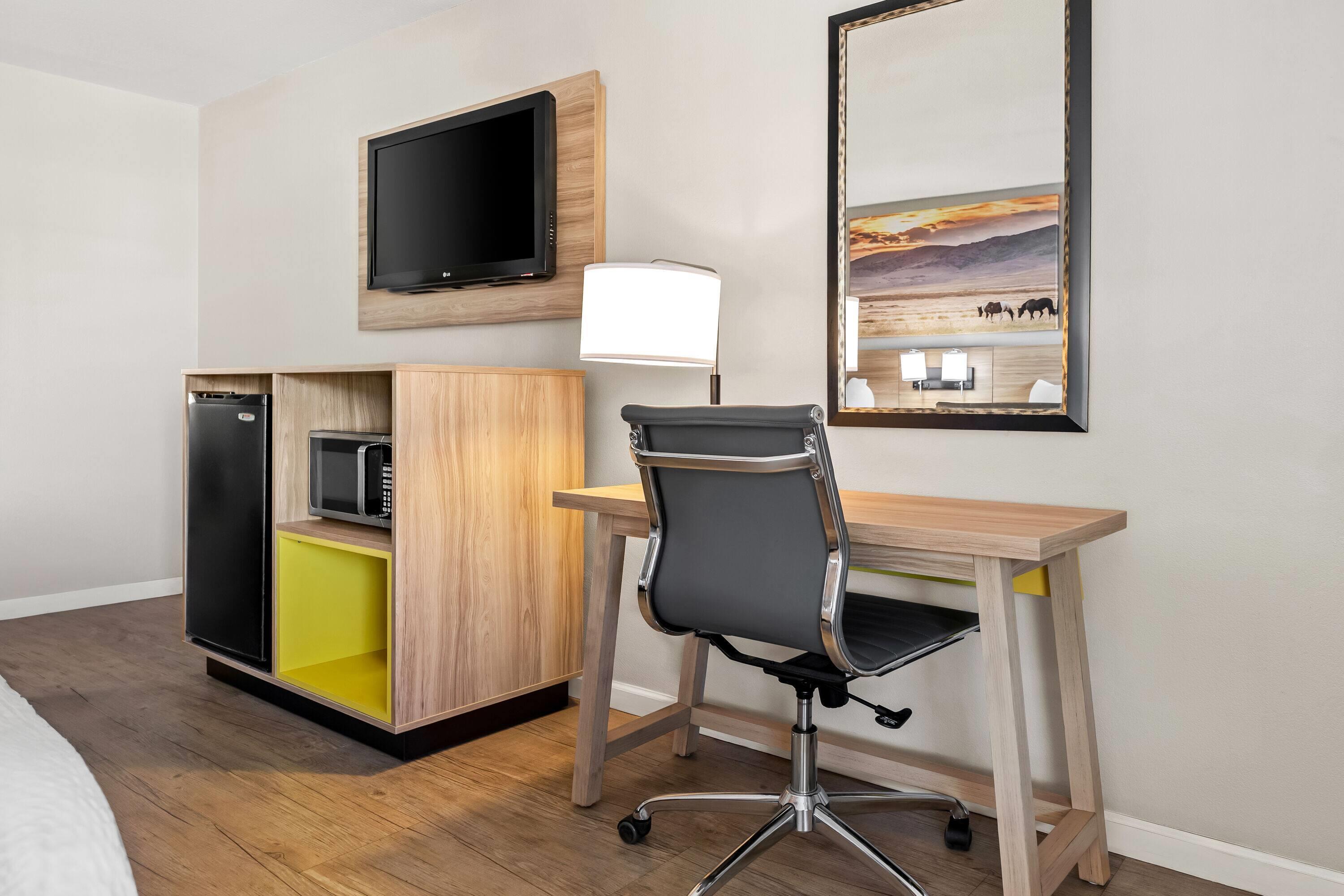 Quadruple Two Double Beds