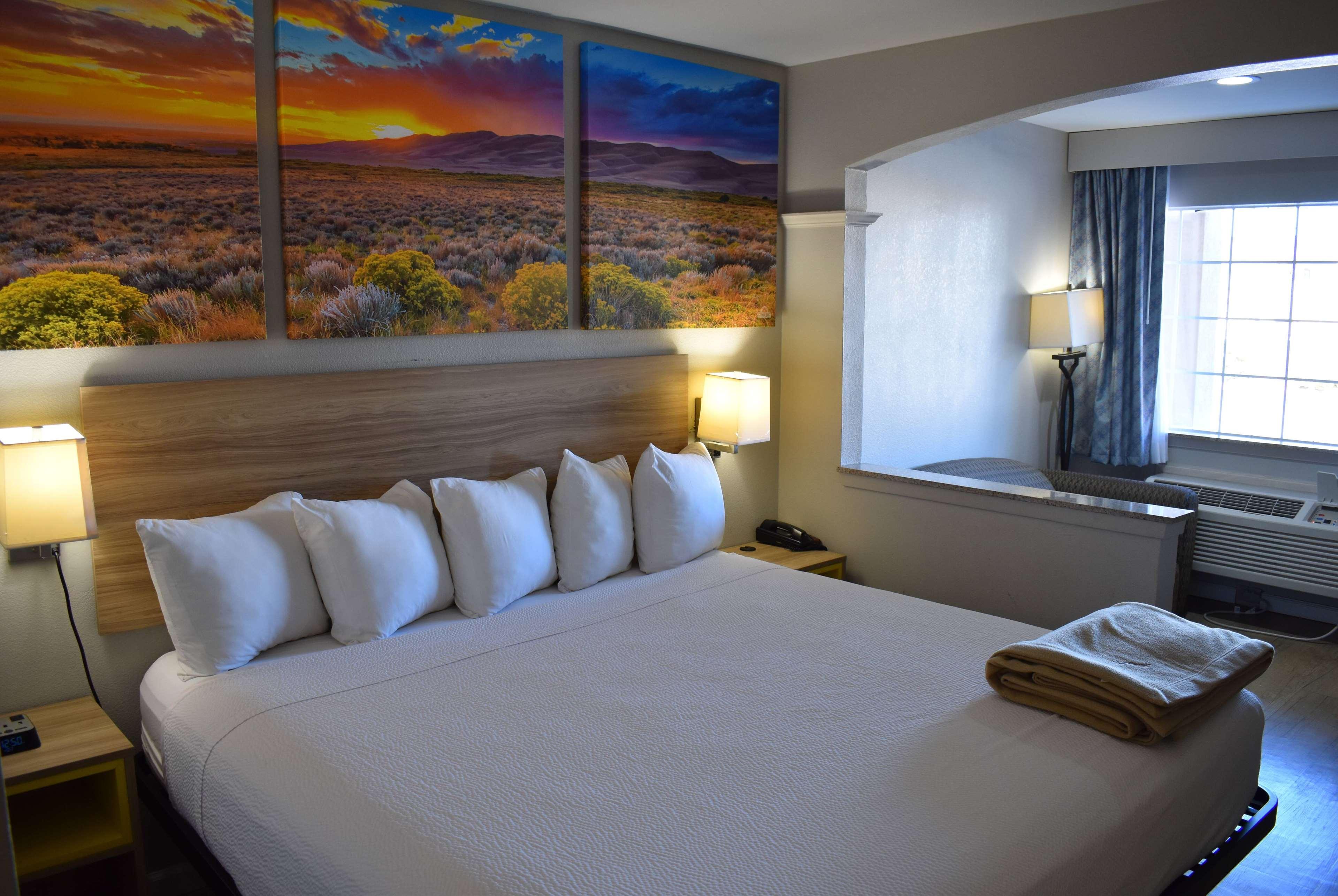 Double King Bed Non Smoking