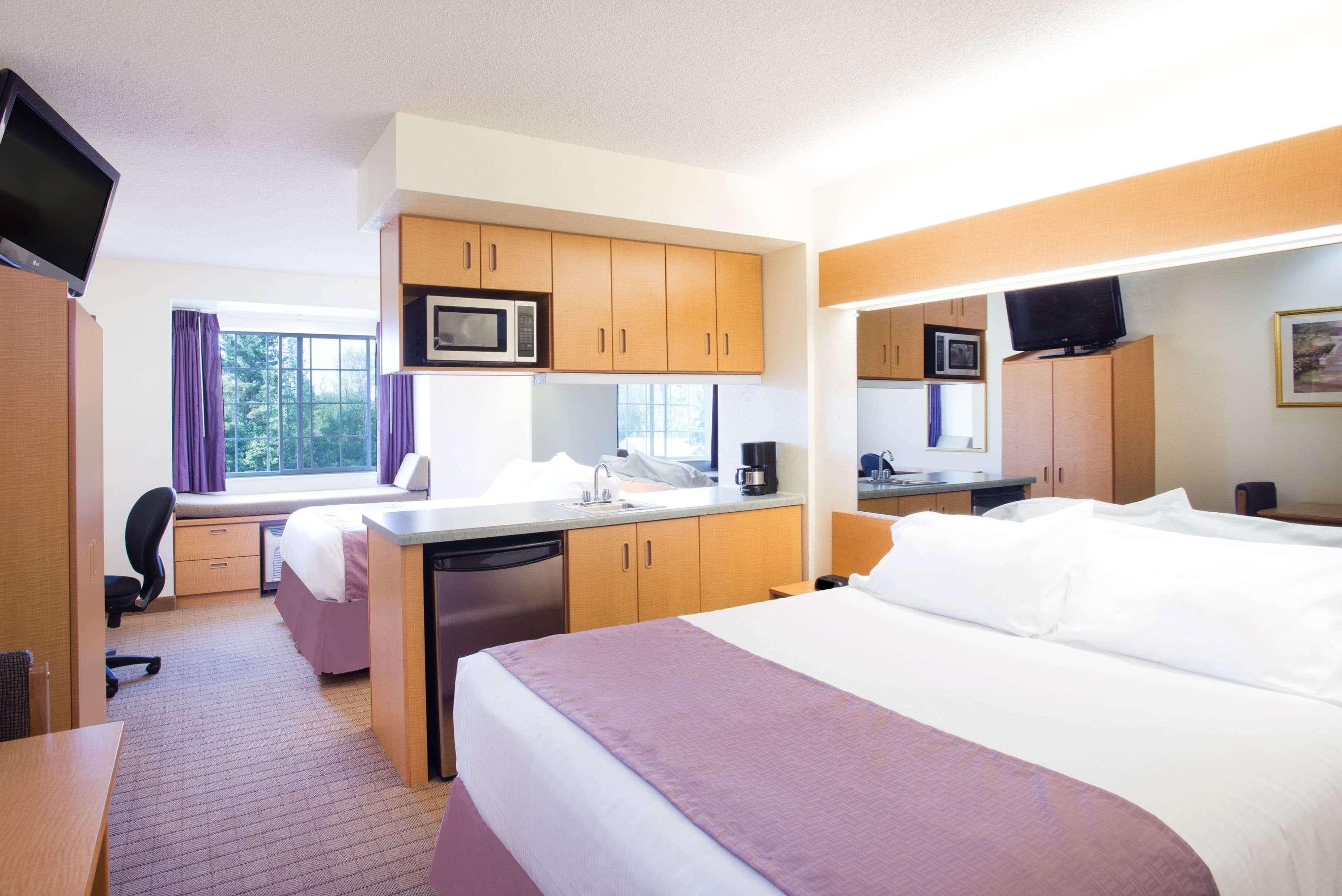 Suite Two Queen Beds