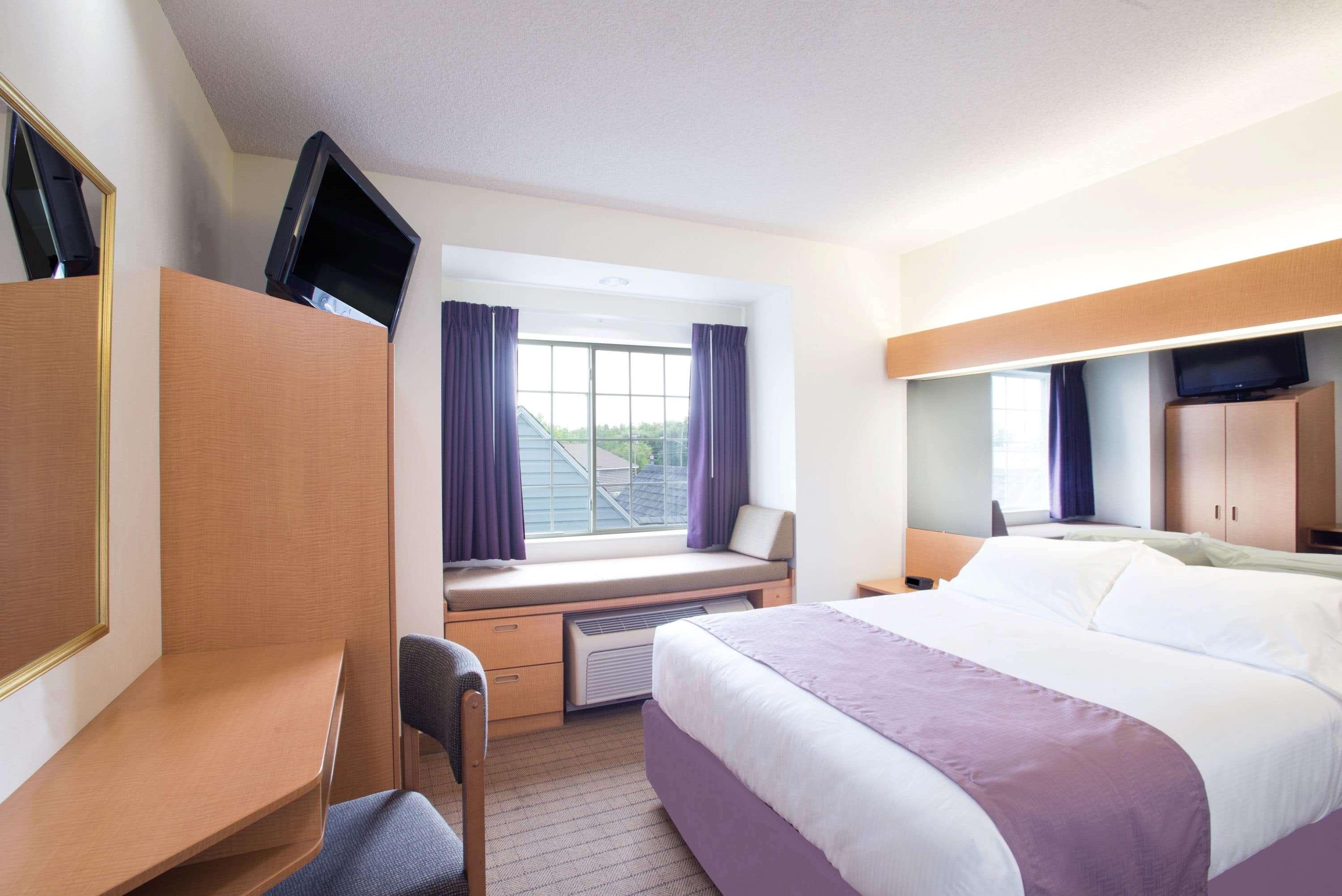 Double Queen Size Bed