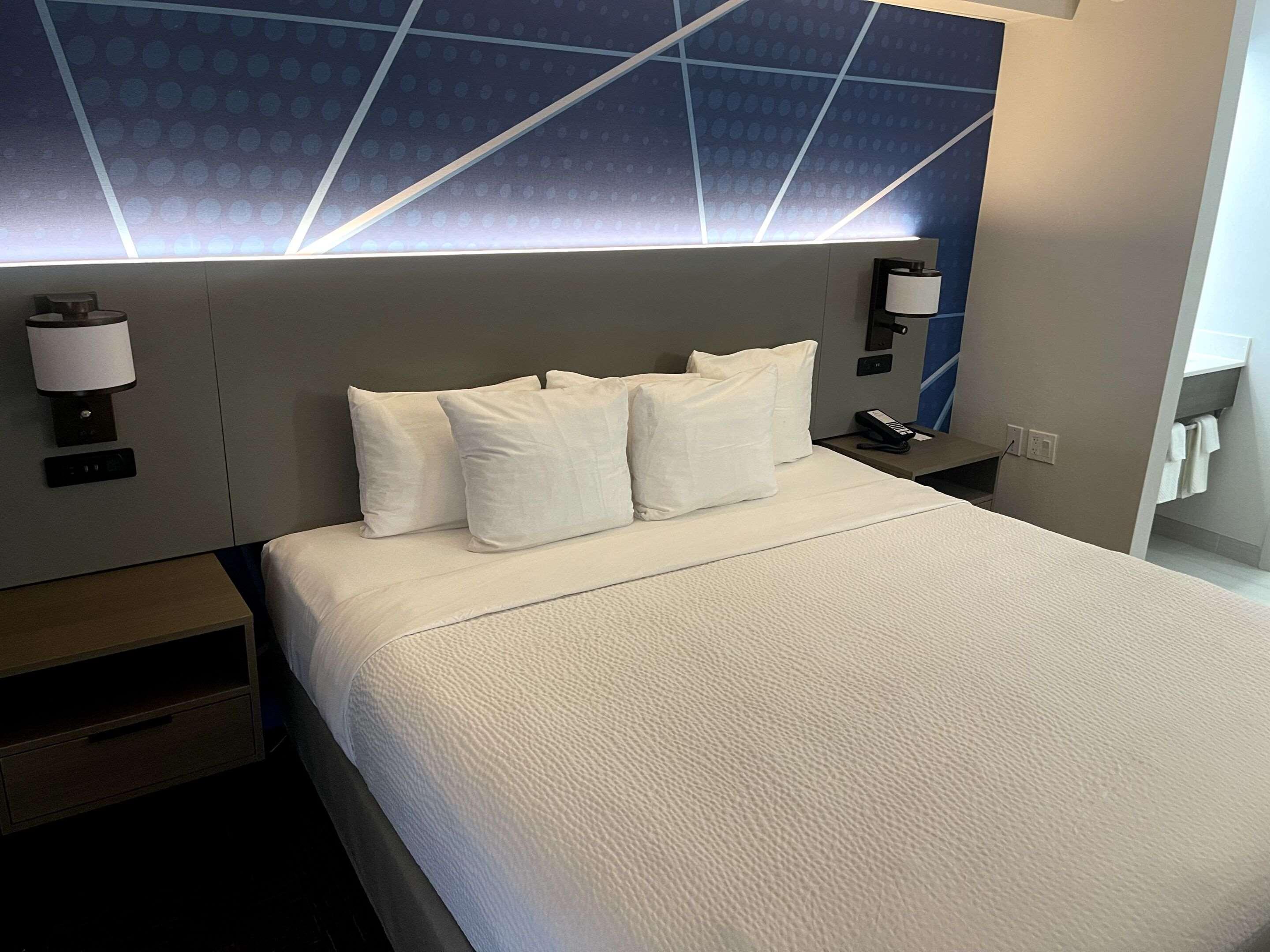 Double King Bed Non Smoking