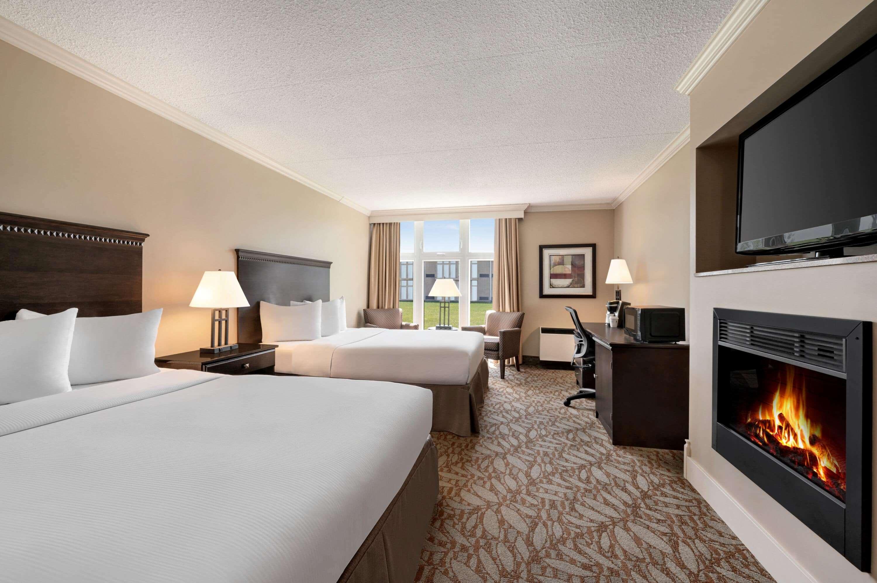 Twin Executive Queen Bed