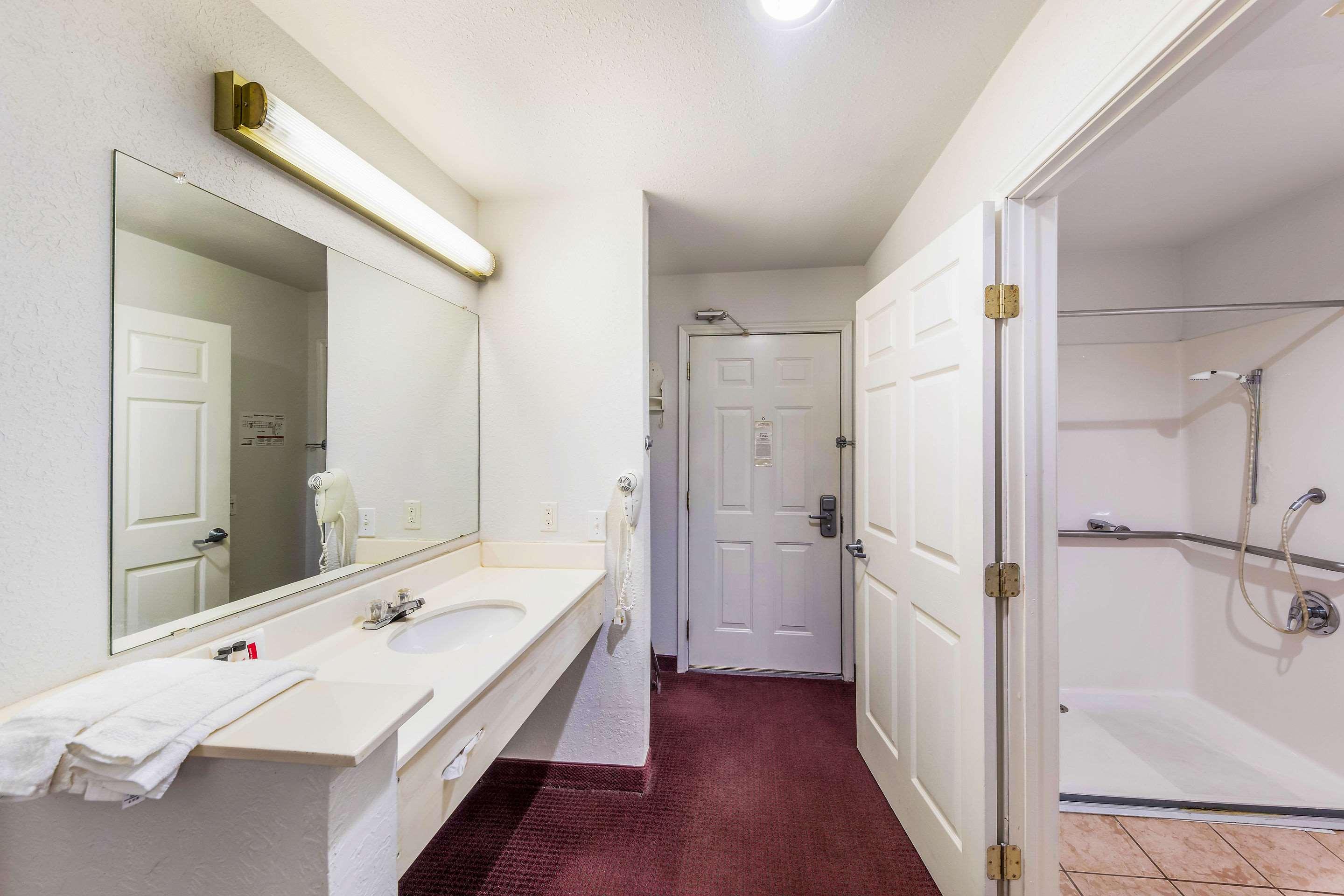 Double Two Double Beds Non Smoking