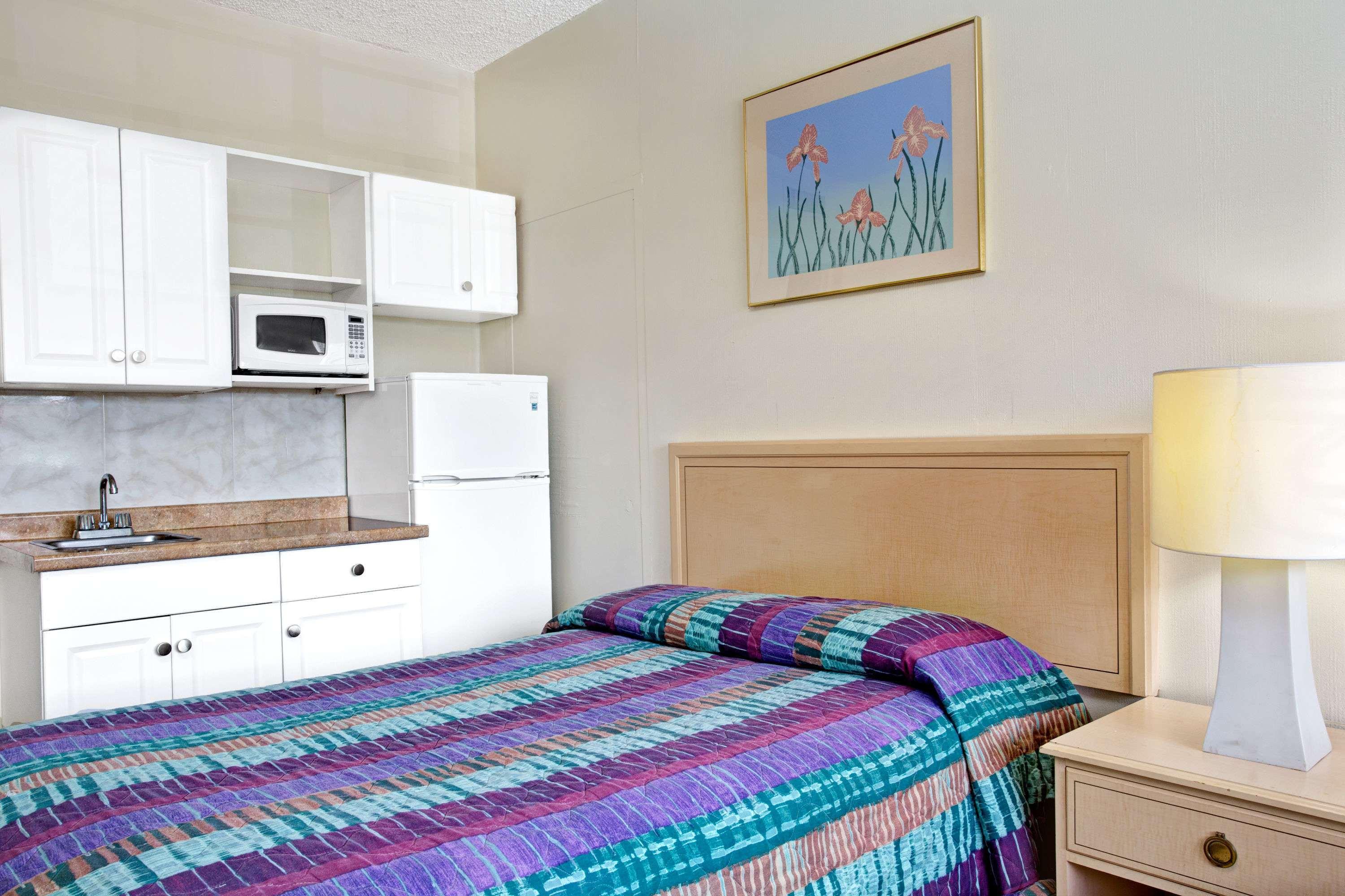 Double Accessible-queen Size Bed