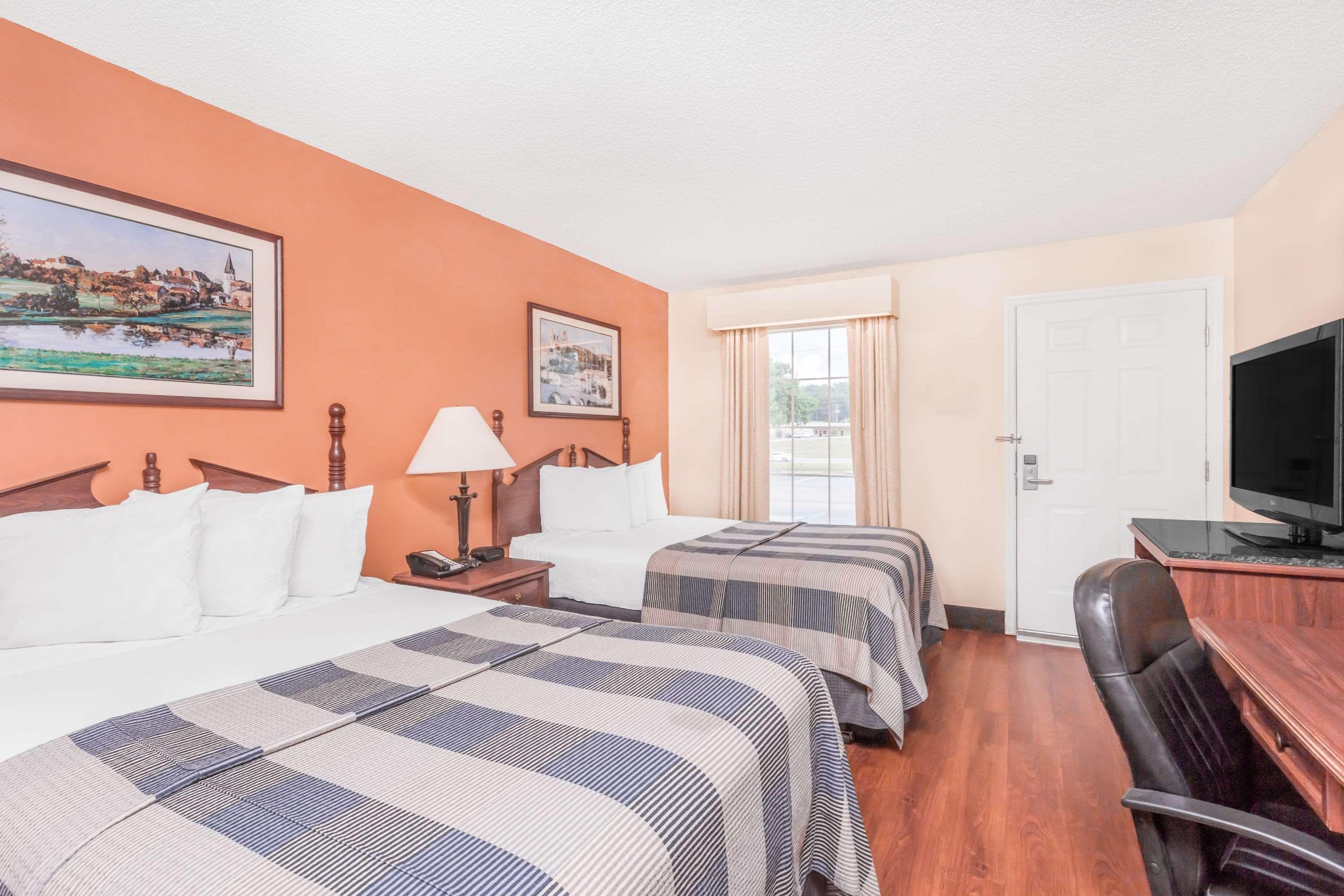 Quadruple Two Double Beds